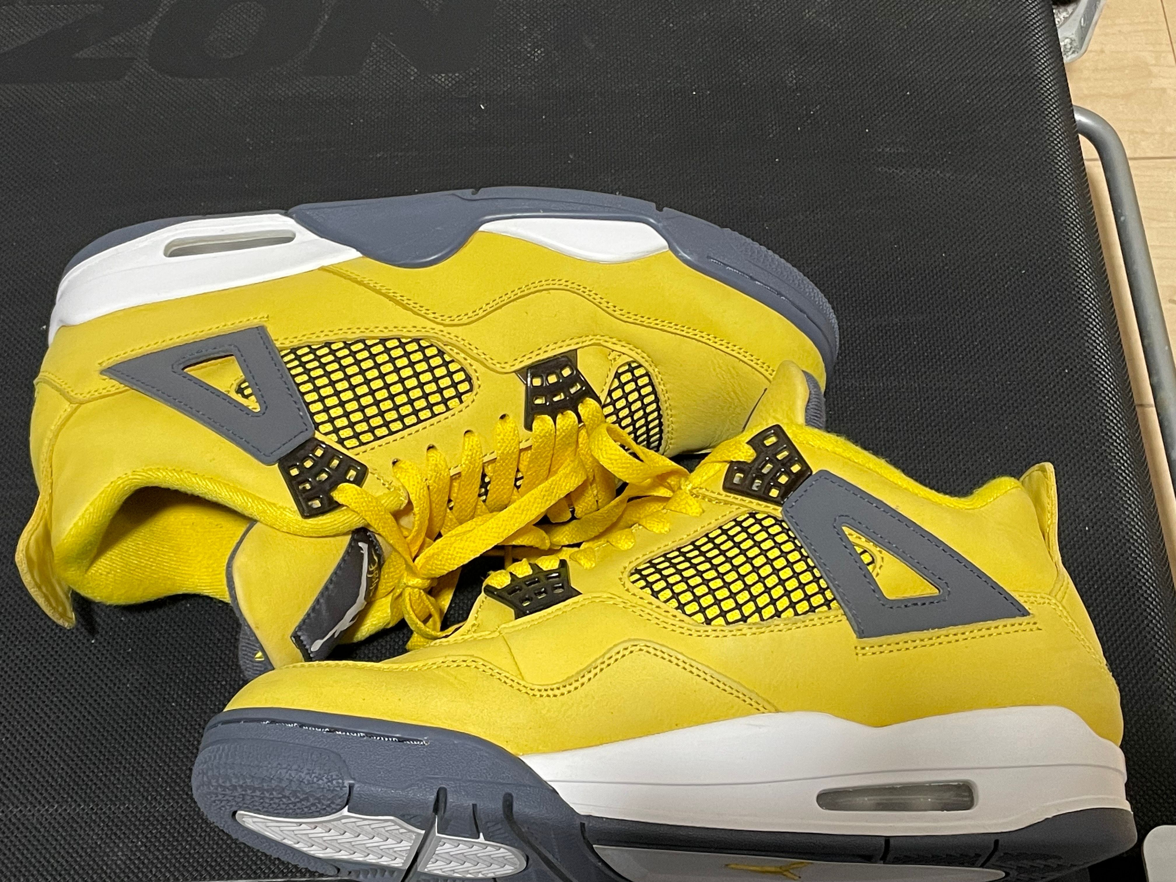 Nike Air Jordan 4 "Tour Yellow"