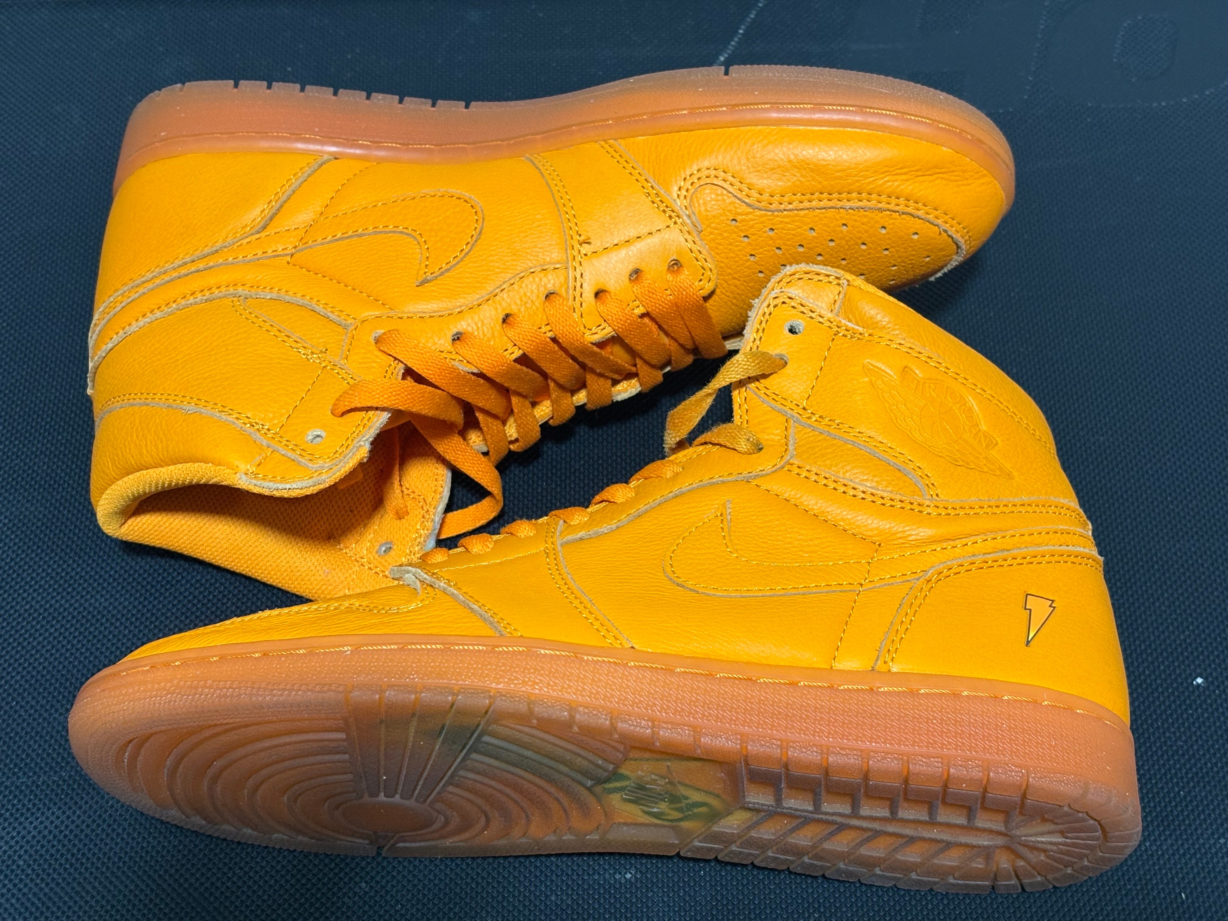 Nike Air Jordan 1 Retro High Gatorade 