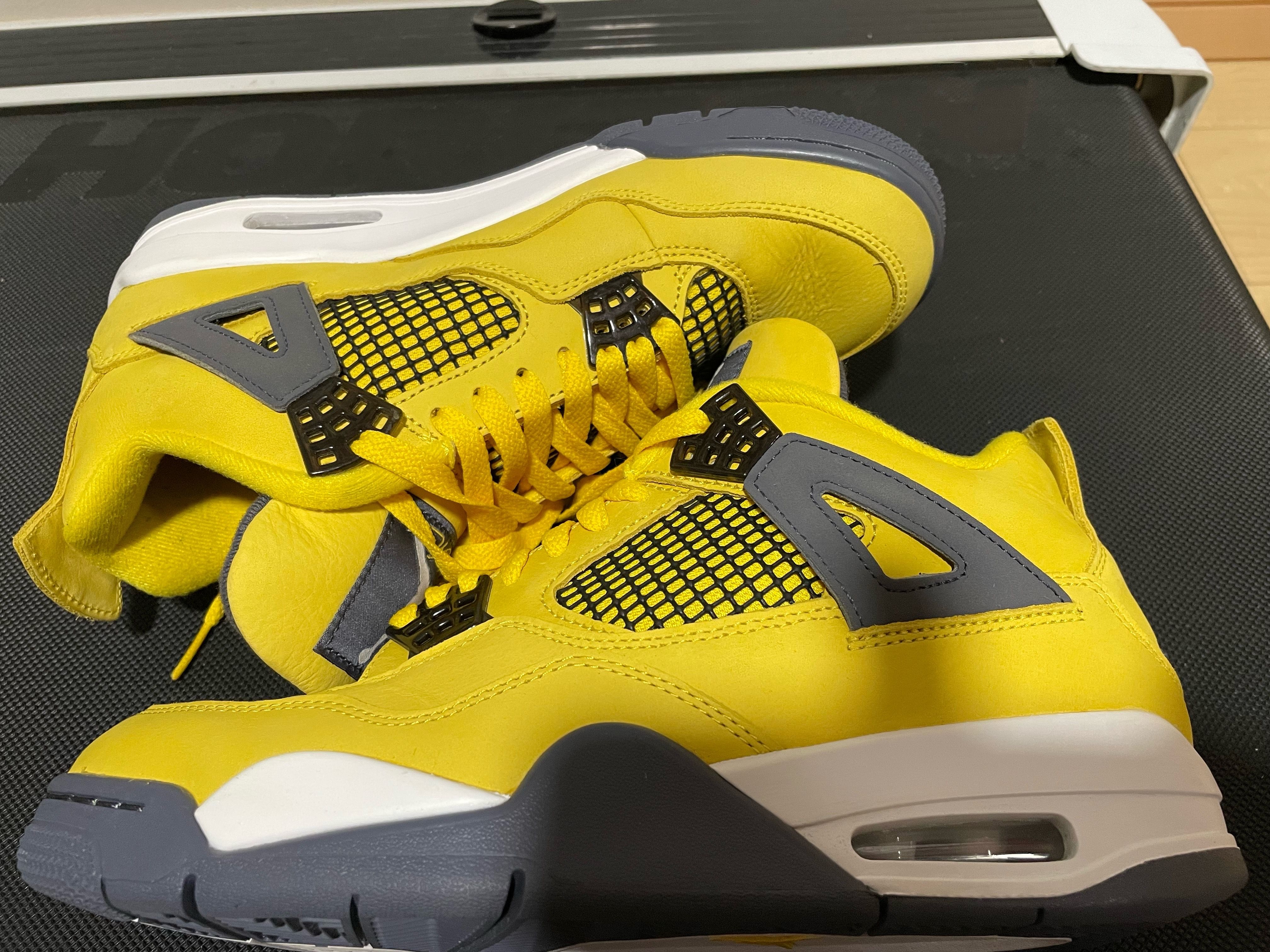 Nike Air Jordan 4 "Tour Yellow"