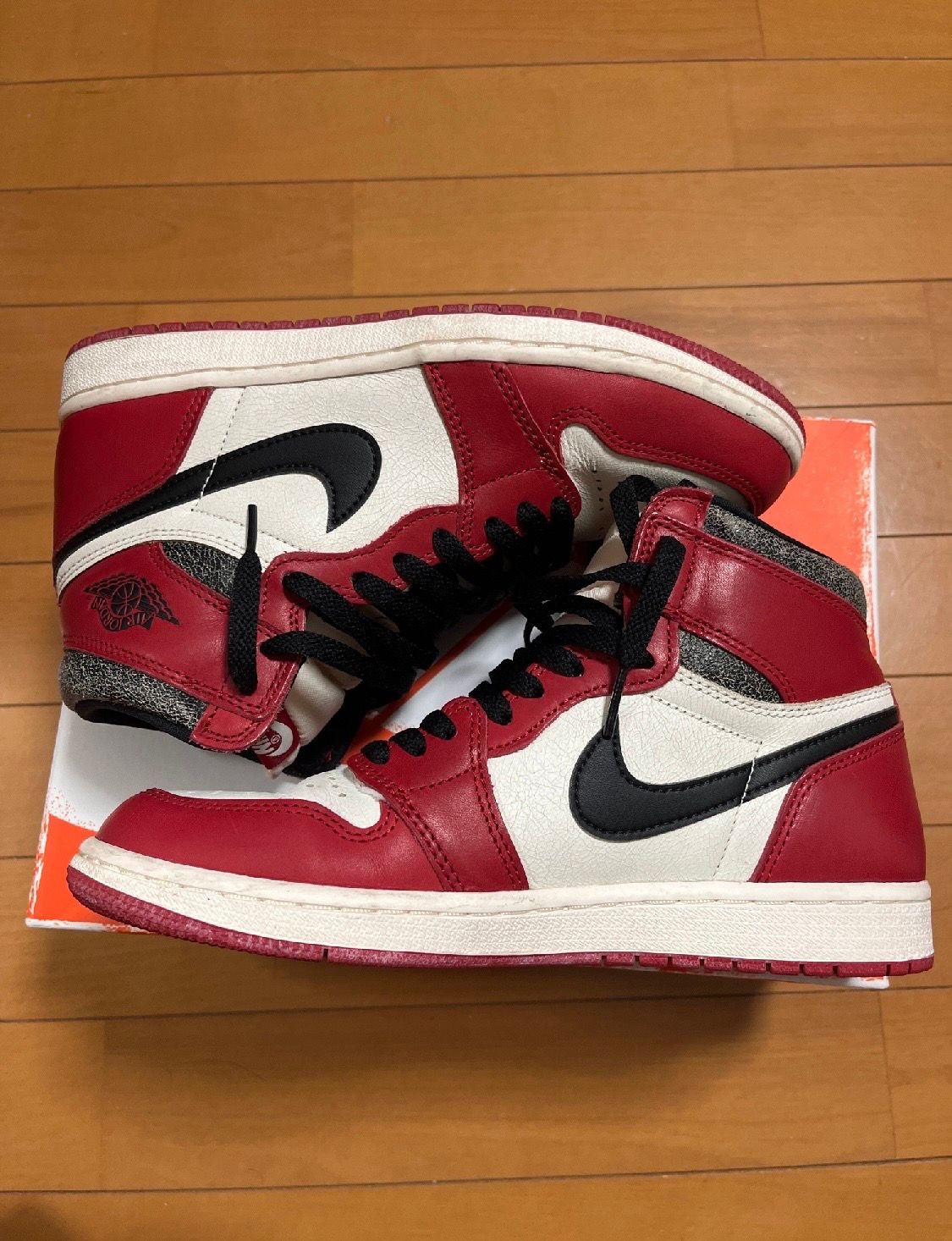 Nike Air Jordan 1 High OG "Lost & Found/Chicago"