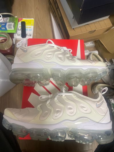 Nike Air Vapormax Plus "White/Pure Platinum"