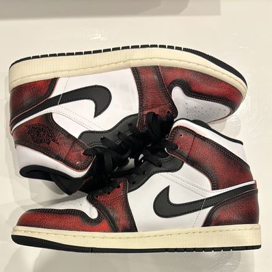 Nike Air Jordan 1 Mid "Wear Away"