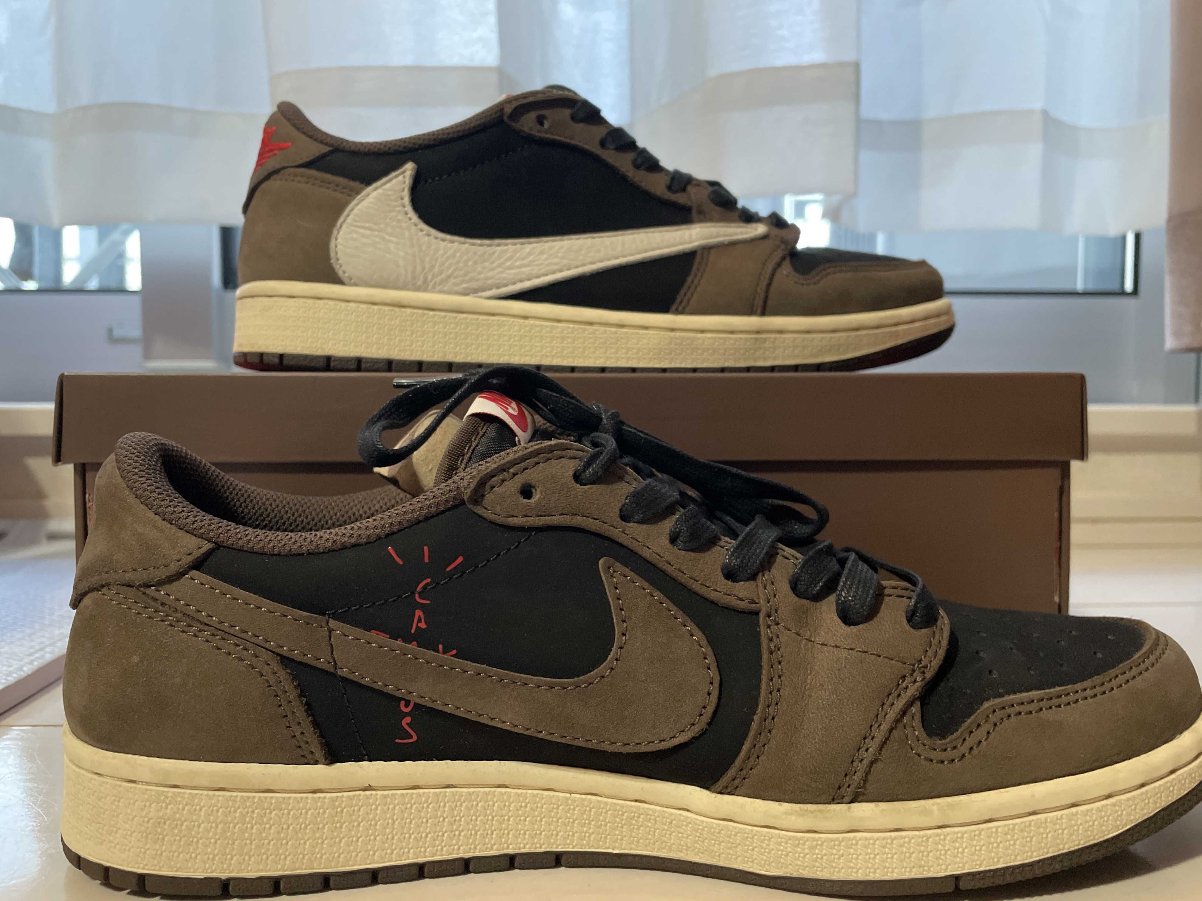 Travis Scott × Nike Air Jordan 1 Low OG SP-T "Black/Dark Mocha"