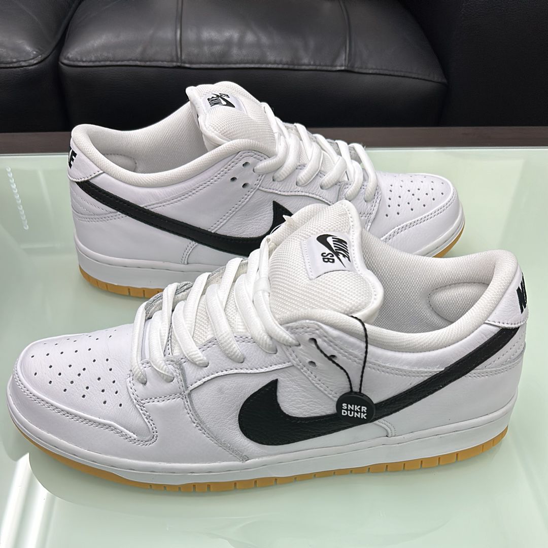 Nike SB Dunk Low Pro "White/Black-White-Gum Light Brown"