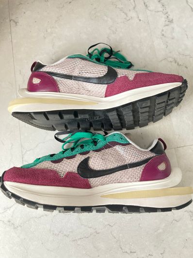 sacai × Nike Vapor Waffle "String/Red/Green"