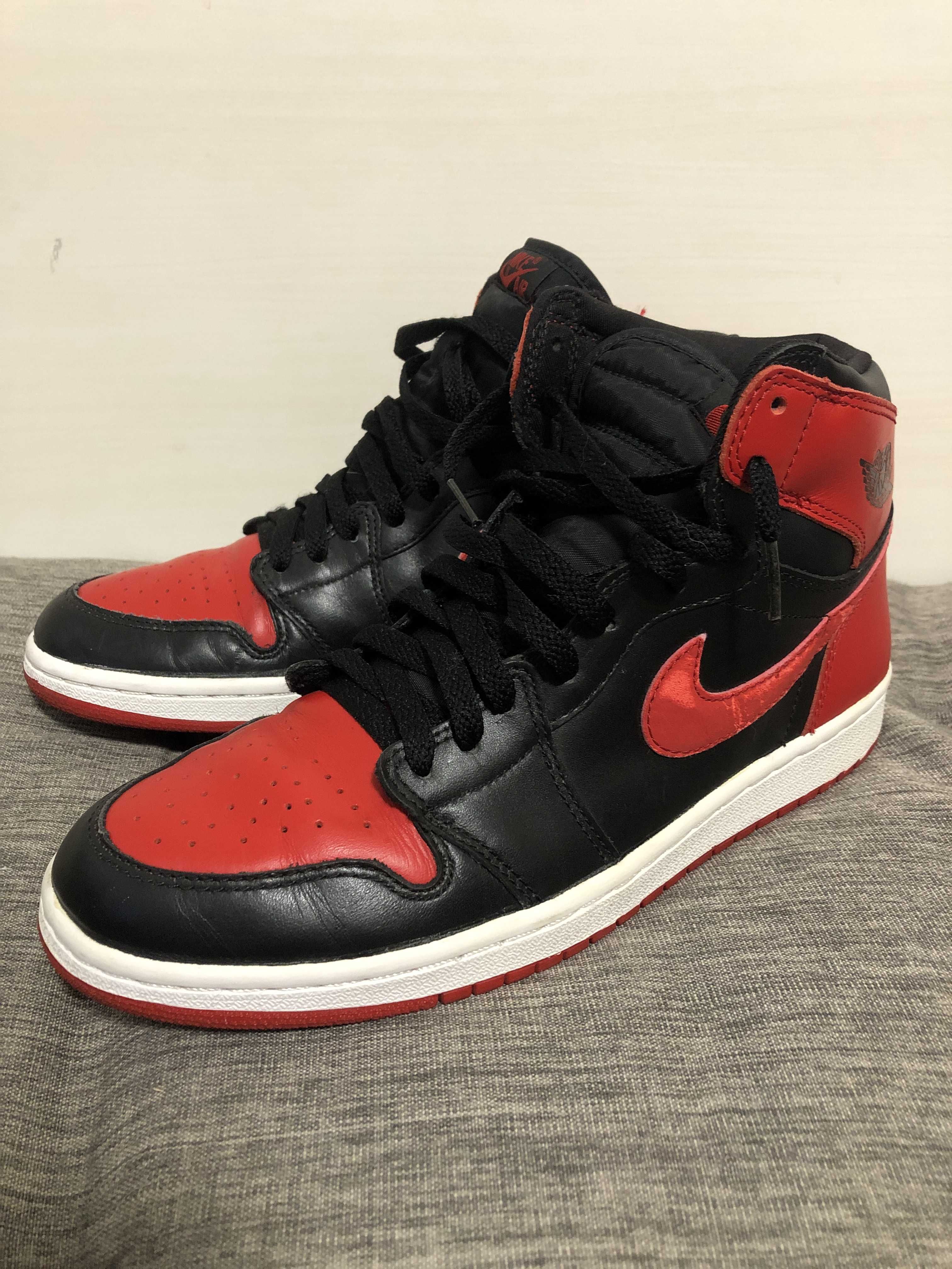 Nike Air Jordan 1 Retro High "Black Varsity Red/Bred"(2001)