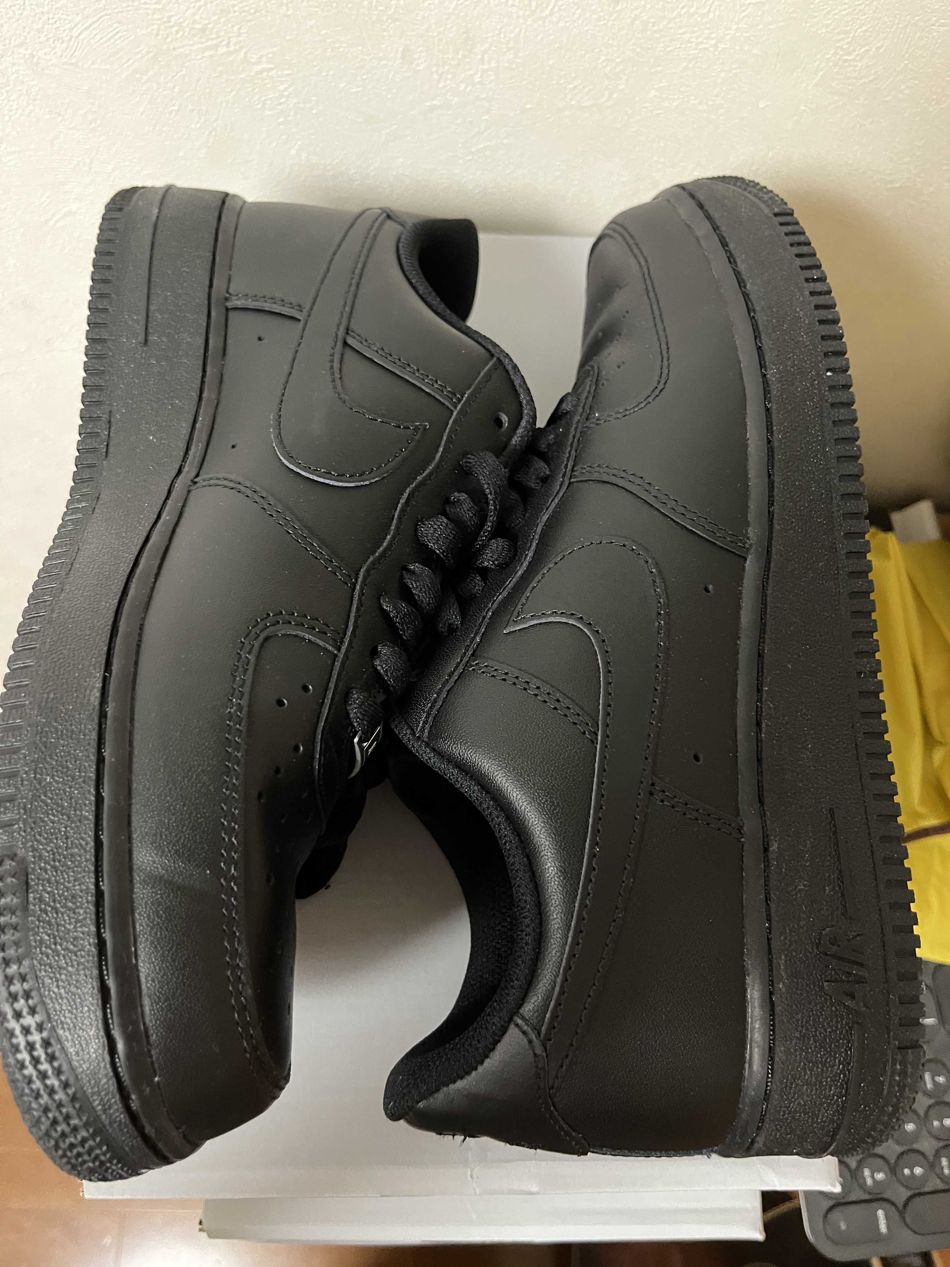 Nike Air Force 1 Low '07 "Black/Black"