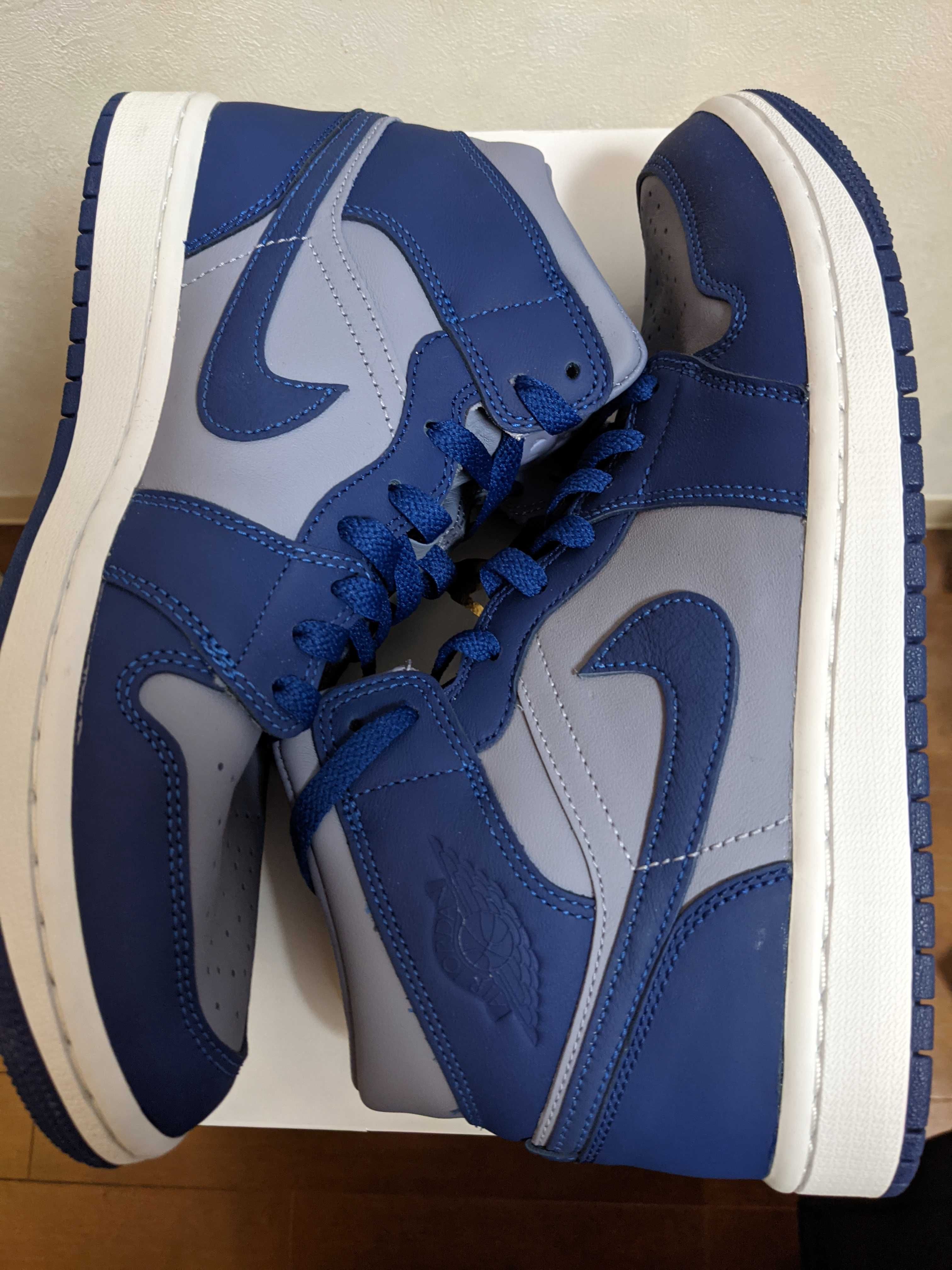 NIKE Women's AIR JORDAN 1 MID "BLUE/GREY"