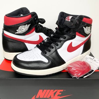 Nike Air Jordan 1 Retro High "Black/White/Sail/Gym Red"