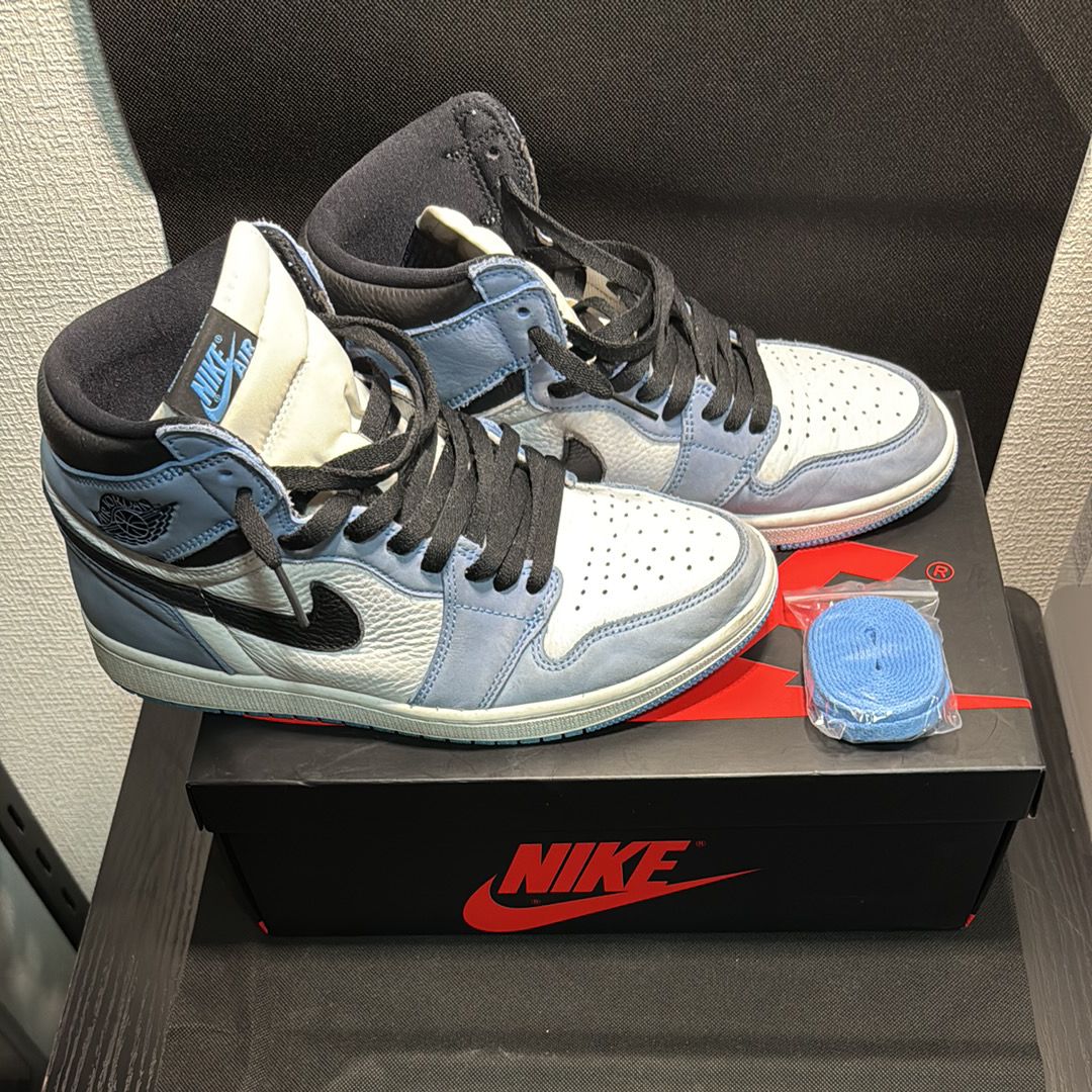 Nike Air Jordan 1 High OG "University Blue"