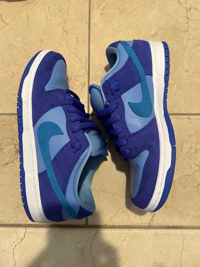Nike SB Dunk Low "Blue Raspberry"