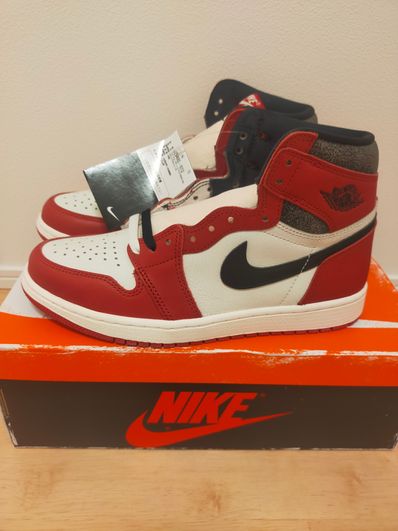 Nike Air Jordan 1 High OG "Lost & Found/Chicago"