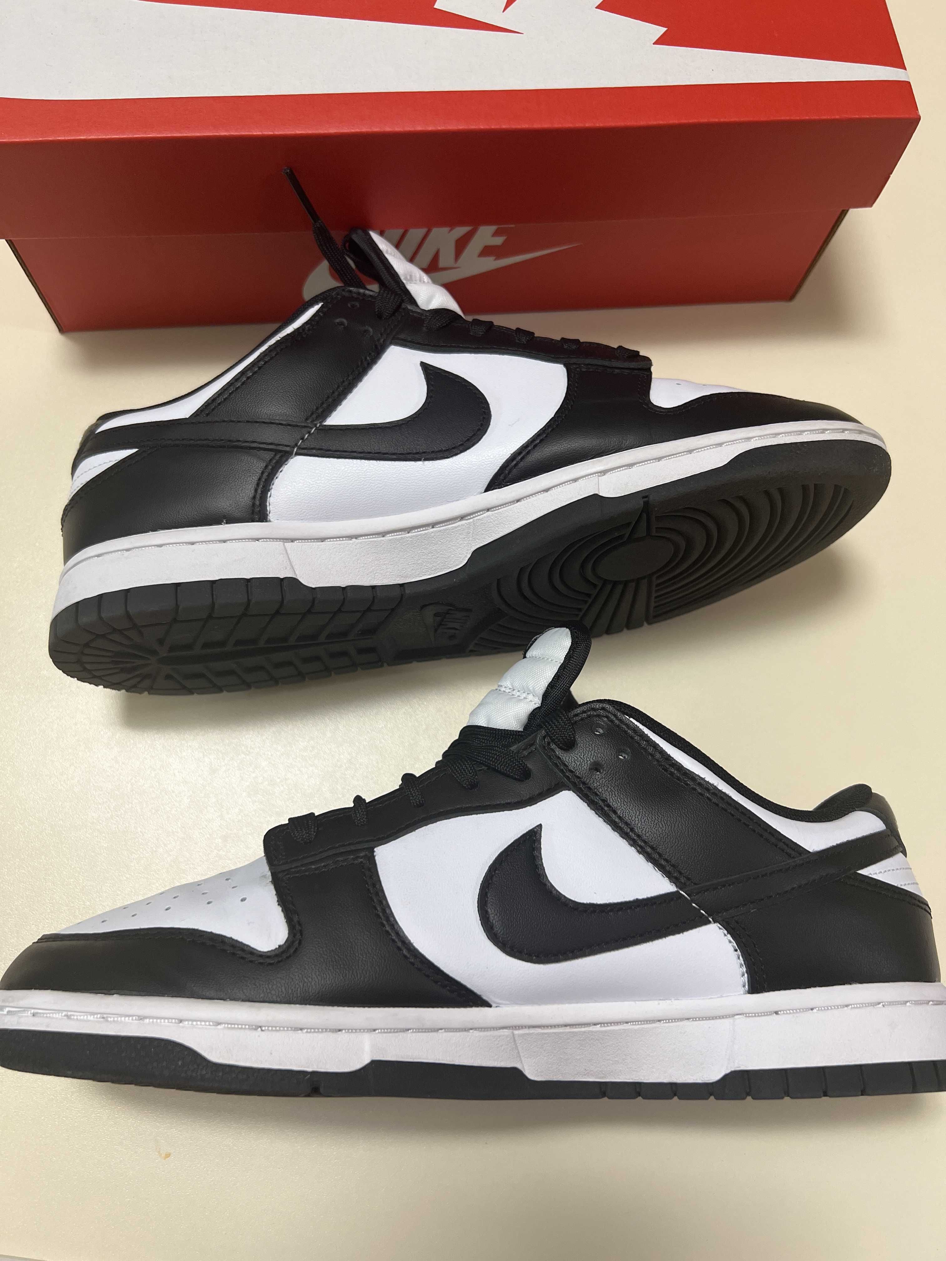 Nike Dunk Low Retro "Panda/White/Black"