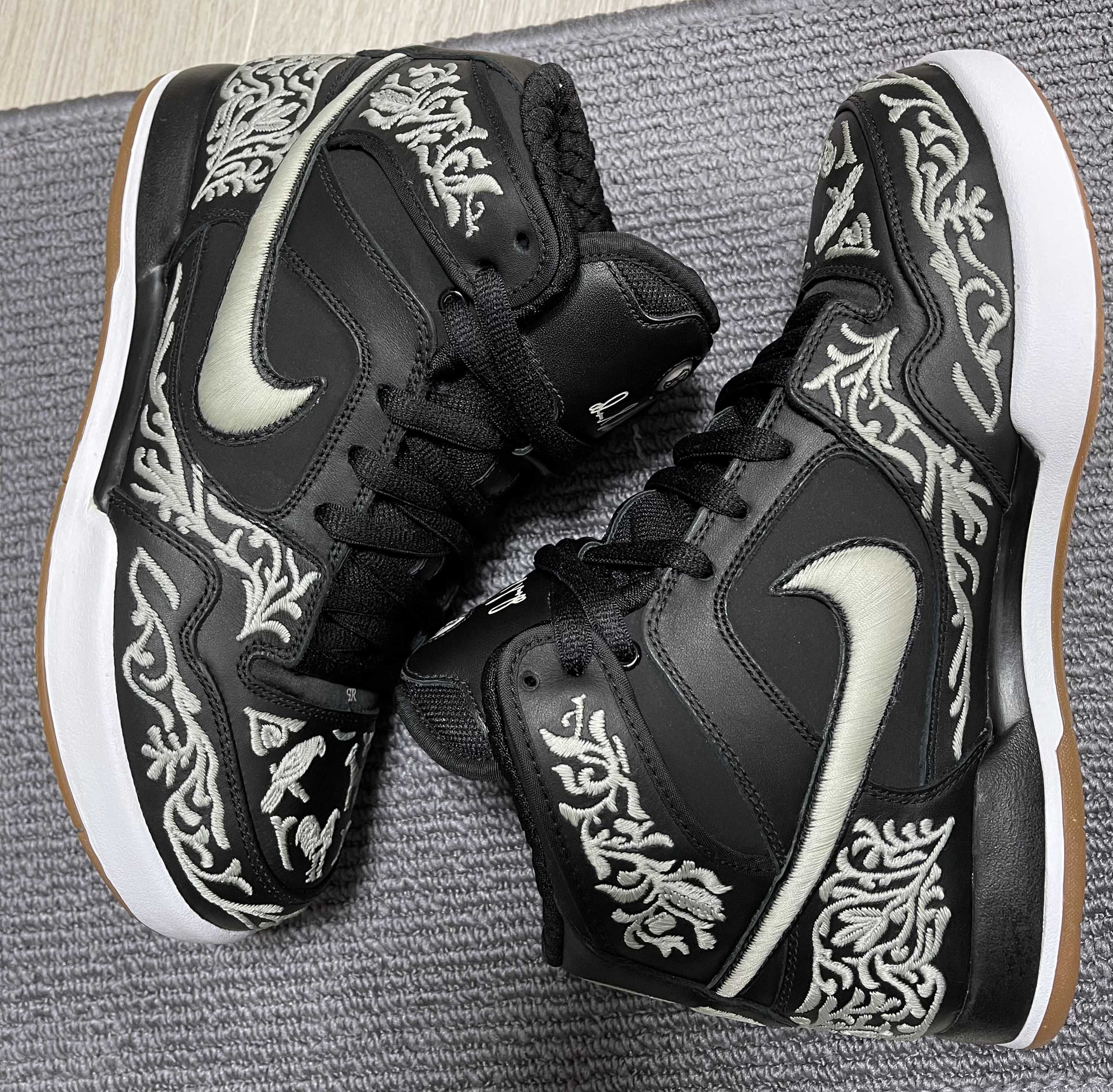 Nike SB Dunk Low "What The Paul"