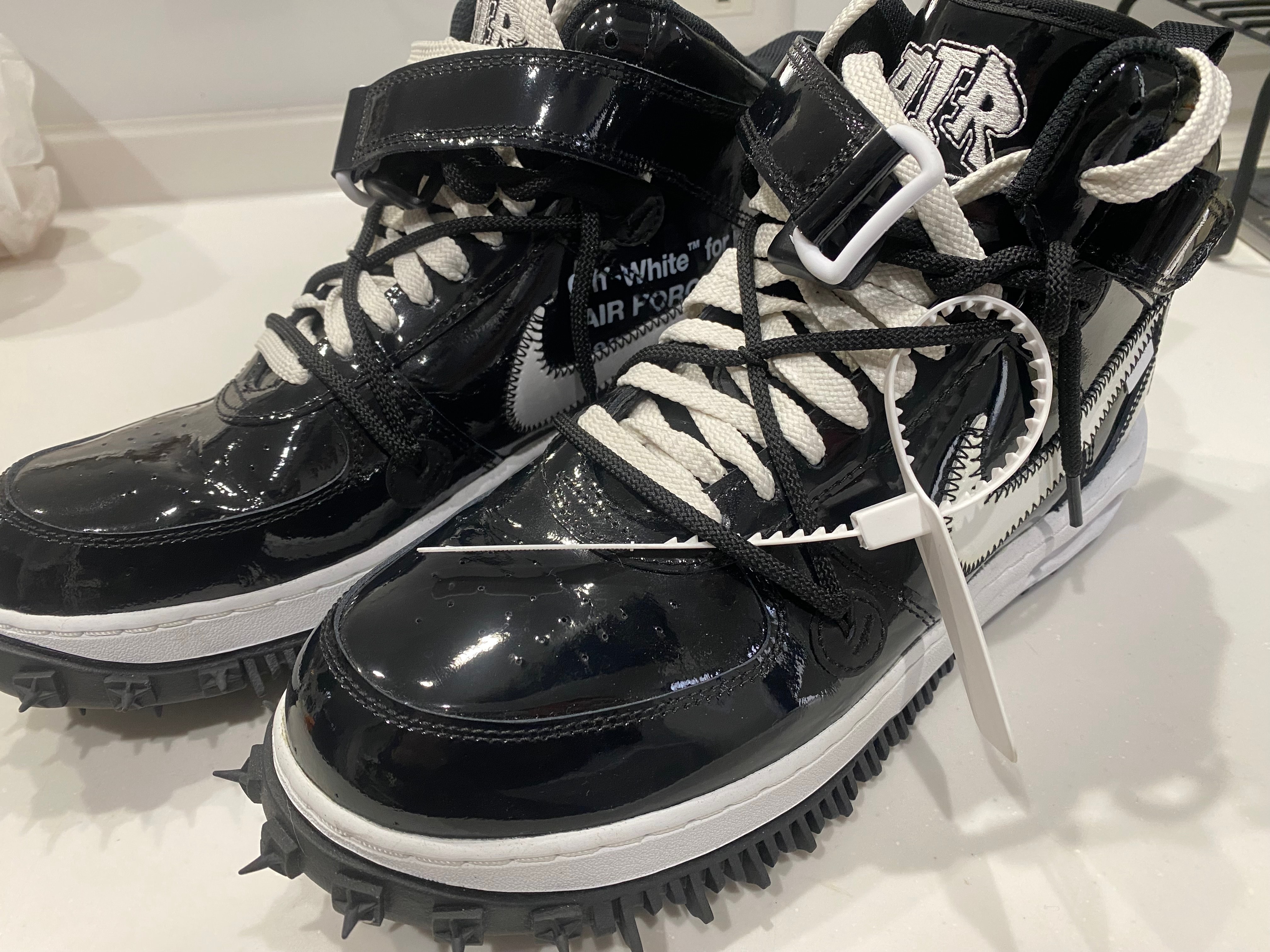 Off-White × Nike Air Force 1 Mid "Sheed"