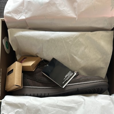 Travis Scott × Nike Air Jordan 1 Low OG SP "Velvet Brown and Dark Mocha"