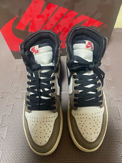 Travis Scott × Nike Air Jordan 1 Retro High OGを買うならスニーカー ...