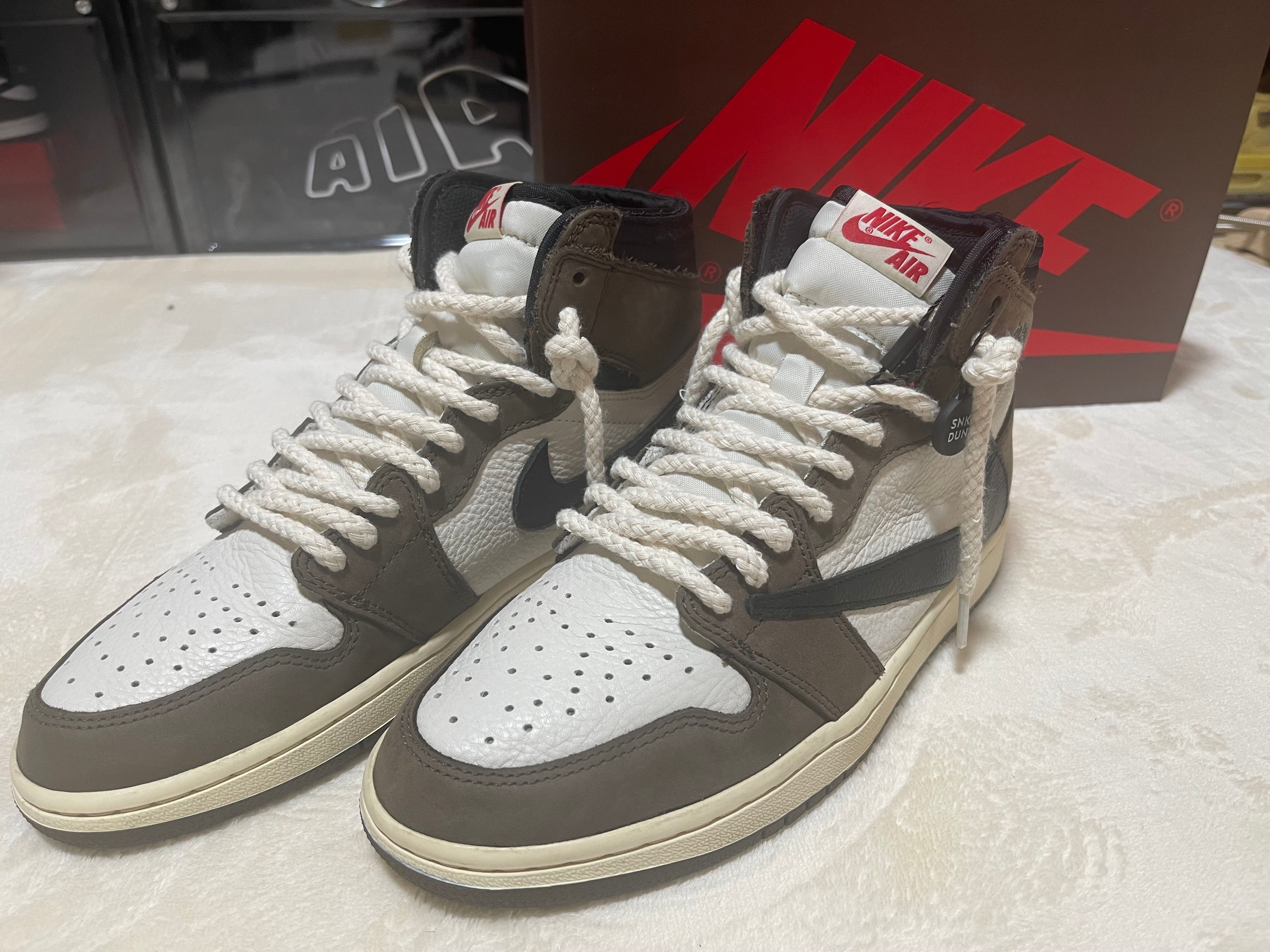 Travis Scott × Nike Air Jordan 1 Retro High OG TS SP "Sail/Dark Mocha"