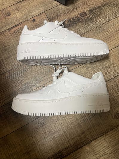 Nike Women's Air Force Sage Low "Triple White"