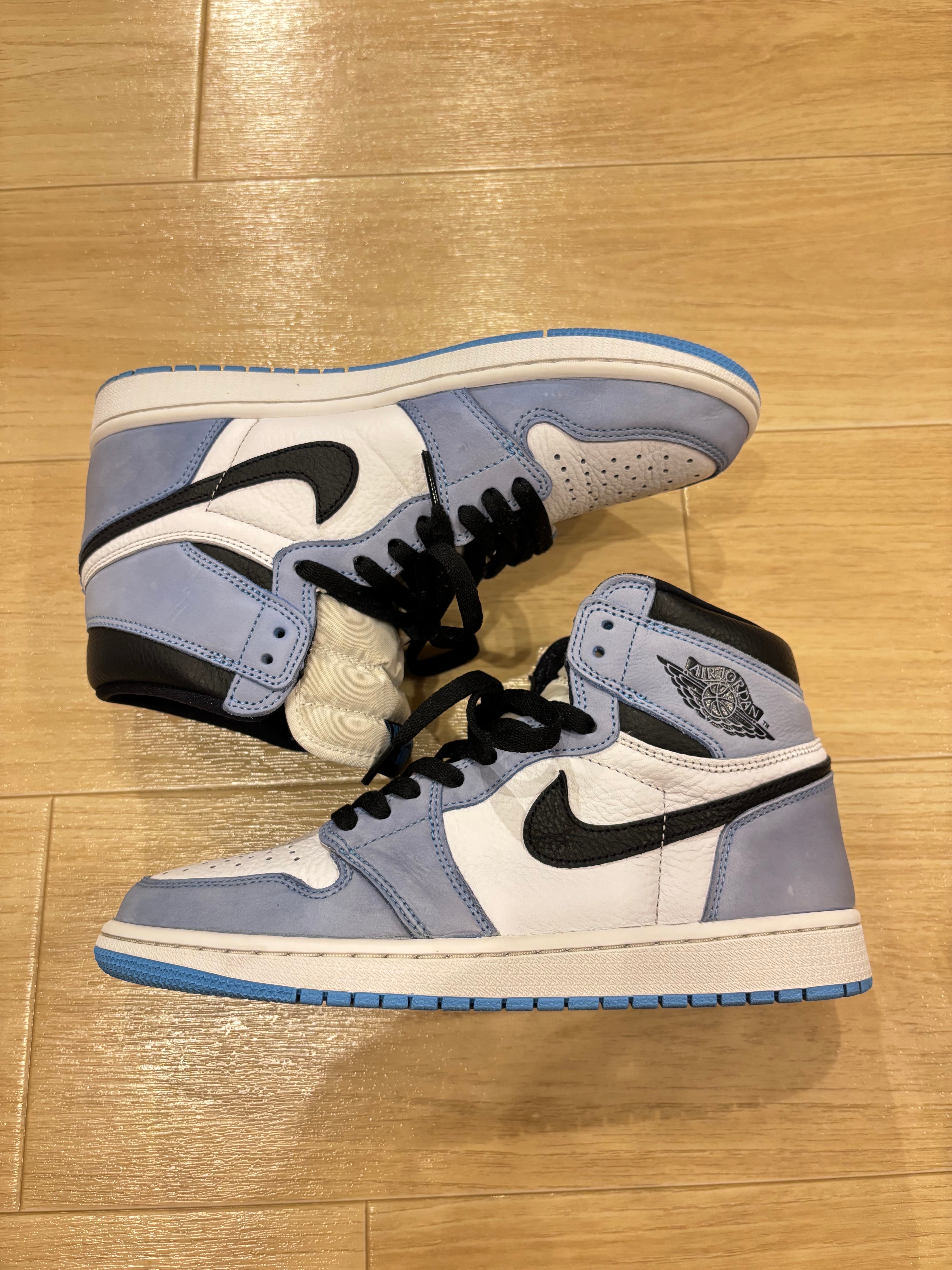 Nike Air Jordan 1 High OG "University Blue"