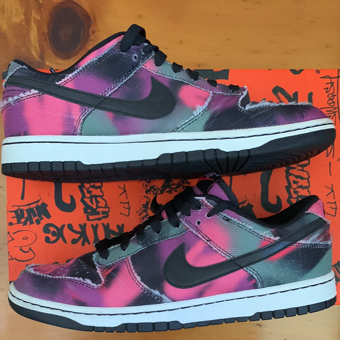 Nike Dunk Low Graffiti "Pink/Black" 