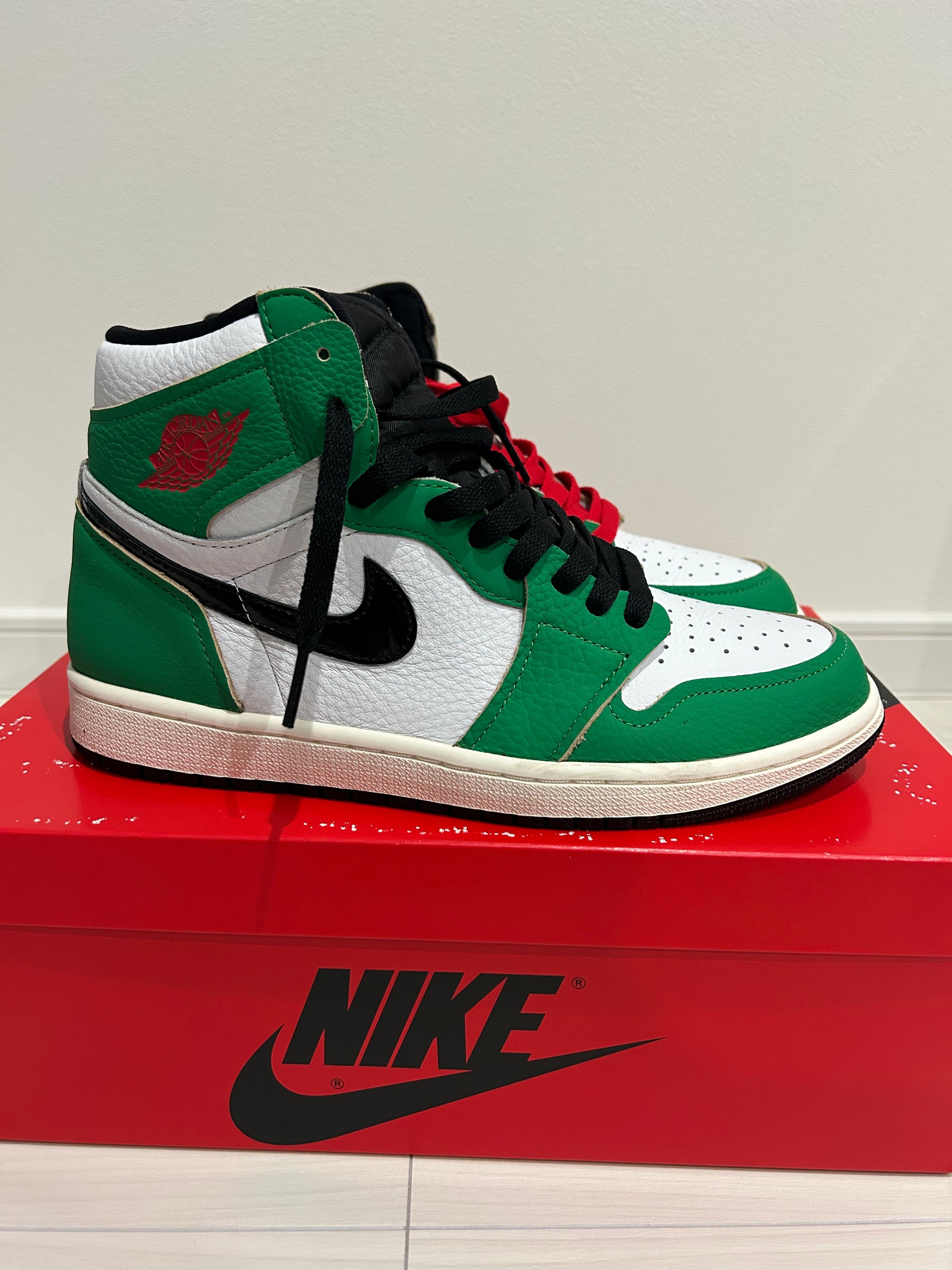 Nike Women's Air Jordan 1 High OG "Lucky Green/White-Sail-Black"   