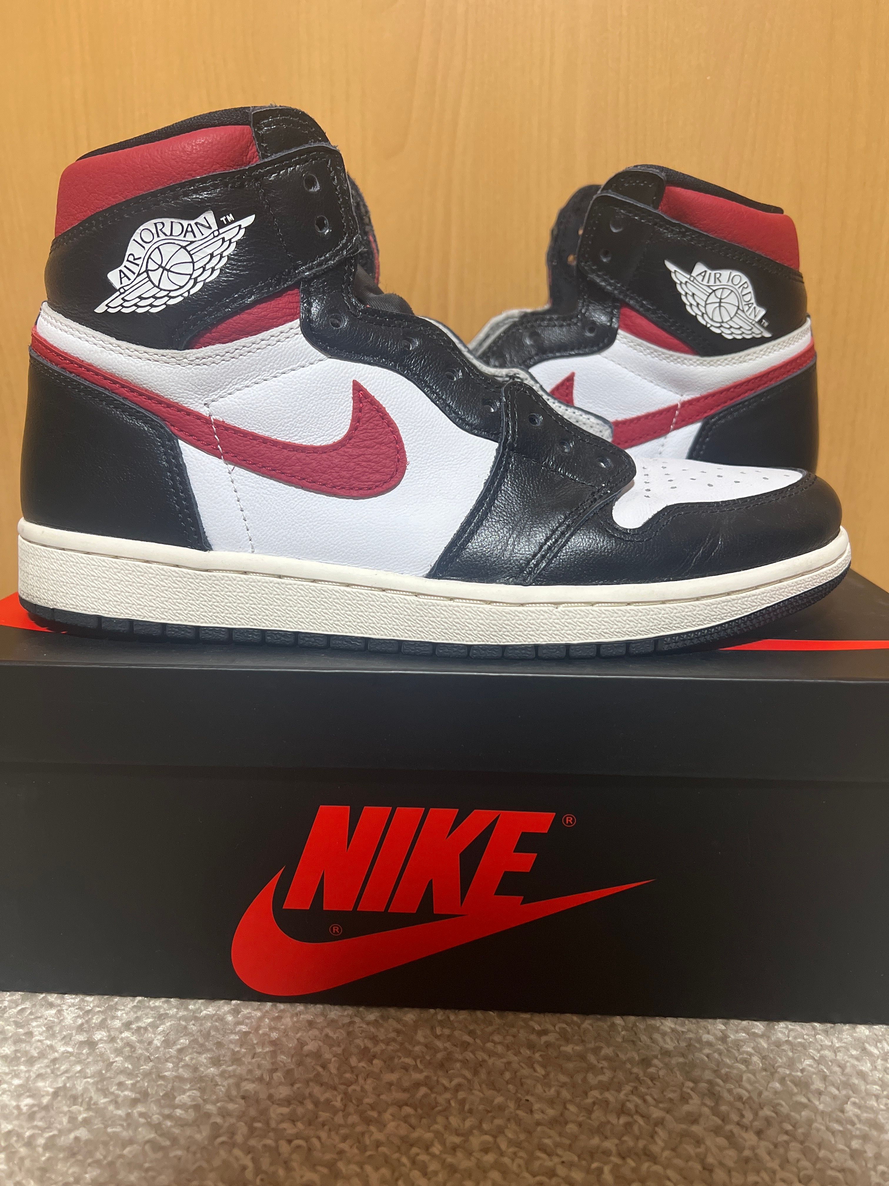 Nike Air Jordan 1 Retro High "Black/White/Sail/Gym Red"
