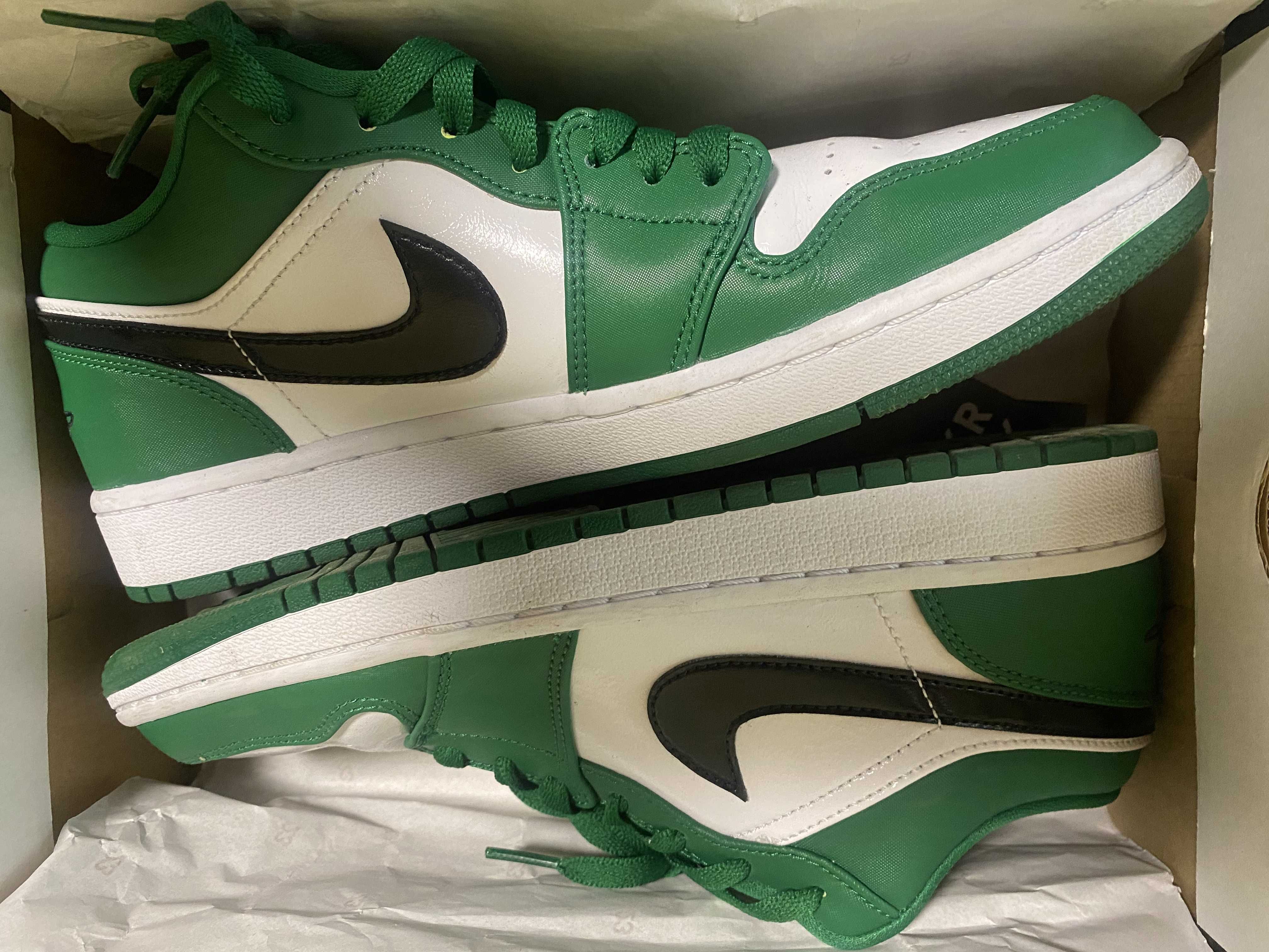 Nike Air Jordan 1 Low "Pine Green/White"