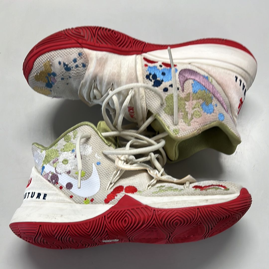 NIKE × BANDULU KYRIE 5 "Multi/Red"