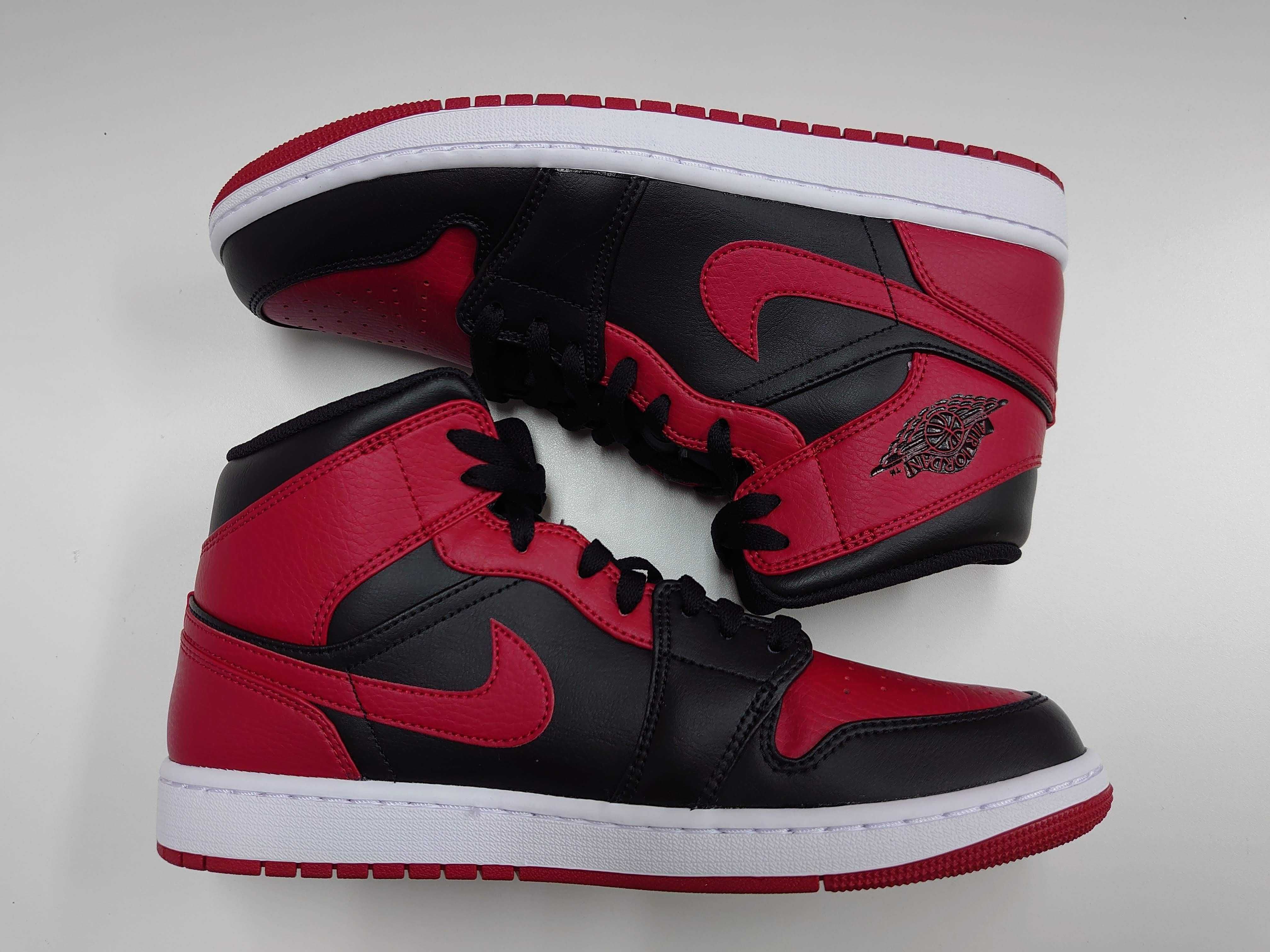 Nike Air Jordan 1 Mid "Bred"