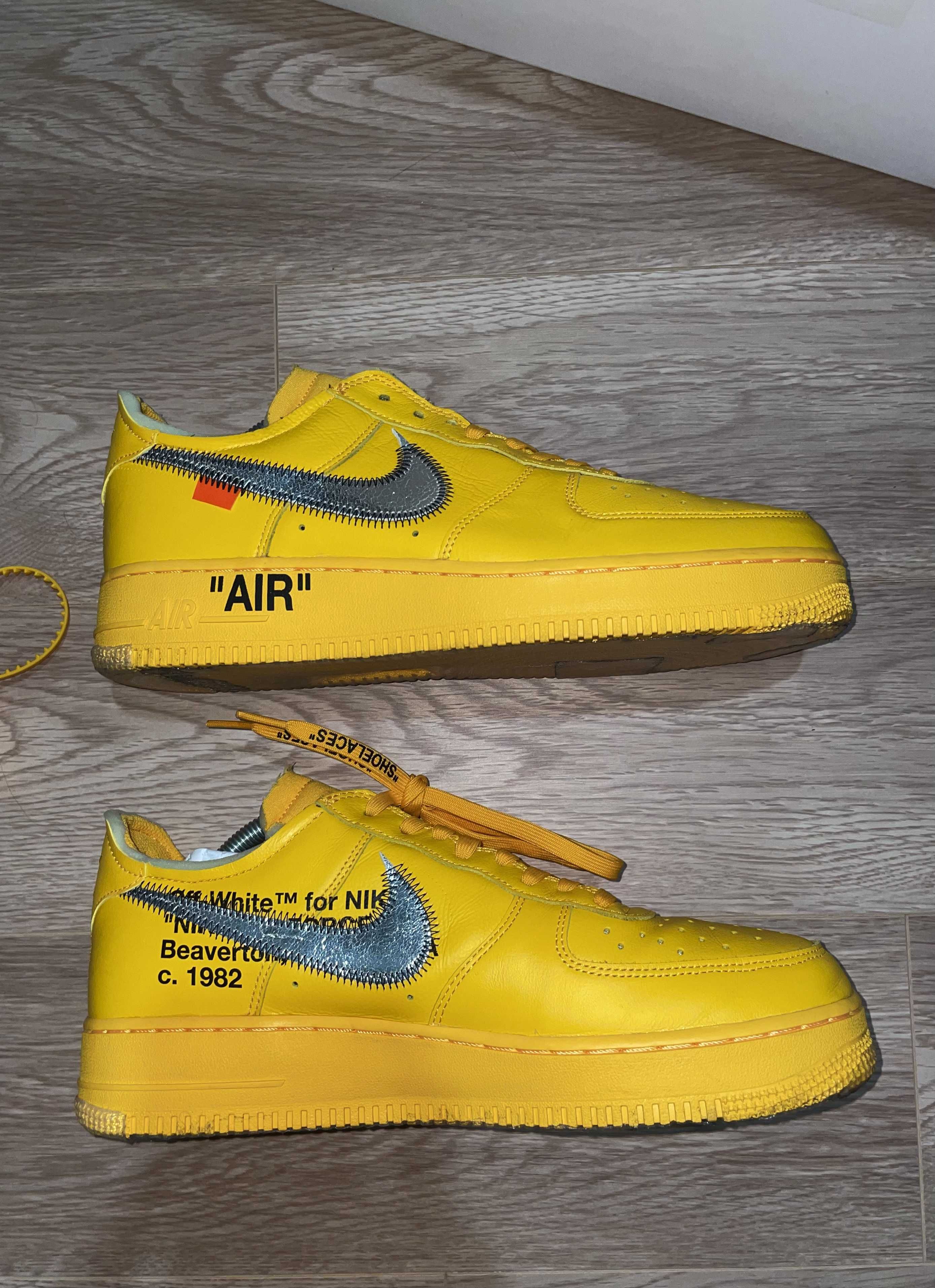 Off-White × Nike Air Force 1 Low "University Gold"