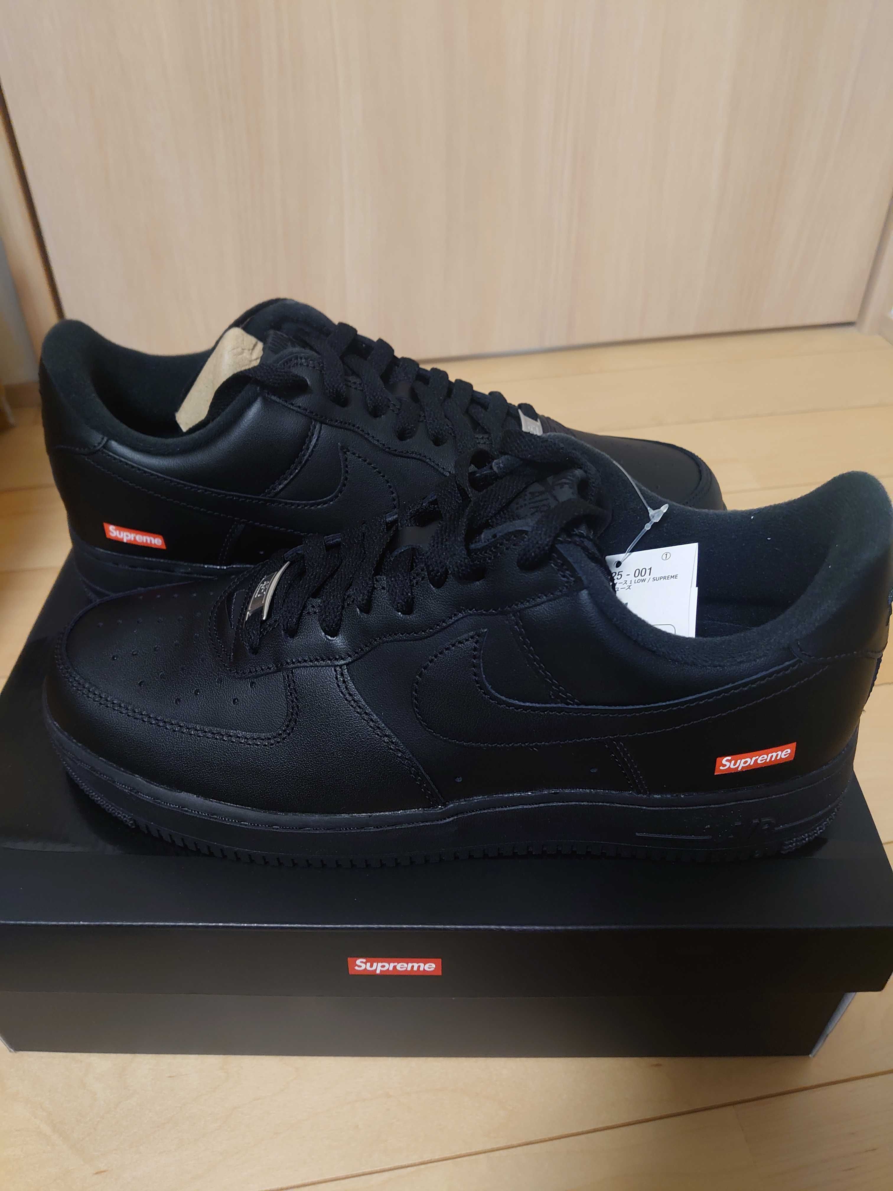 Supreme × Nike Air Force 1 Low "Black"