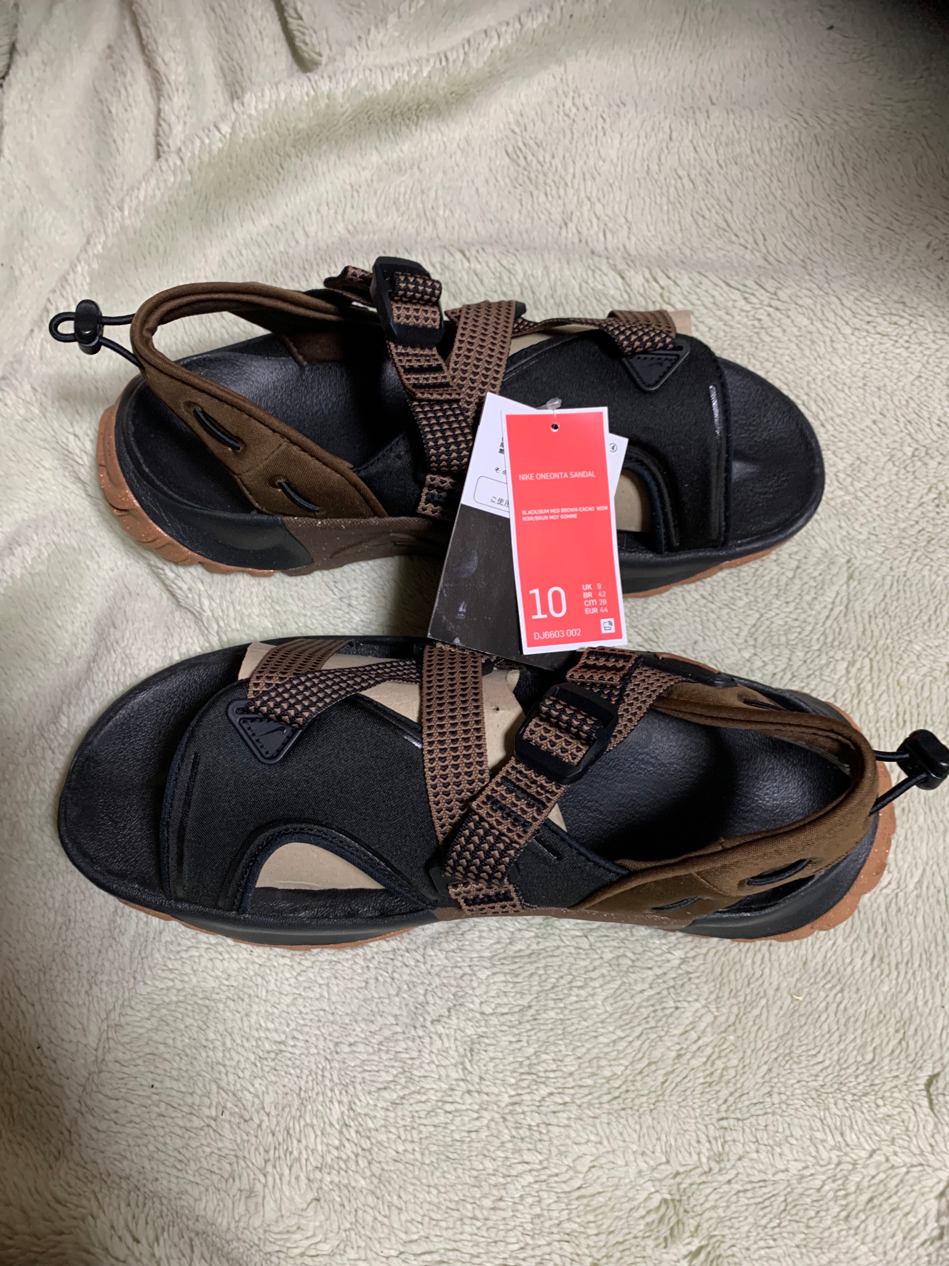 ナイキ オニオンタ "ブラック/ガムミディアムブラウン"