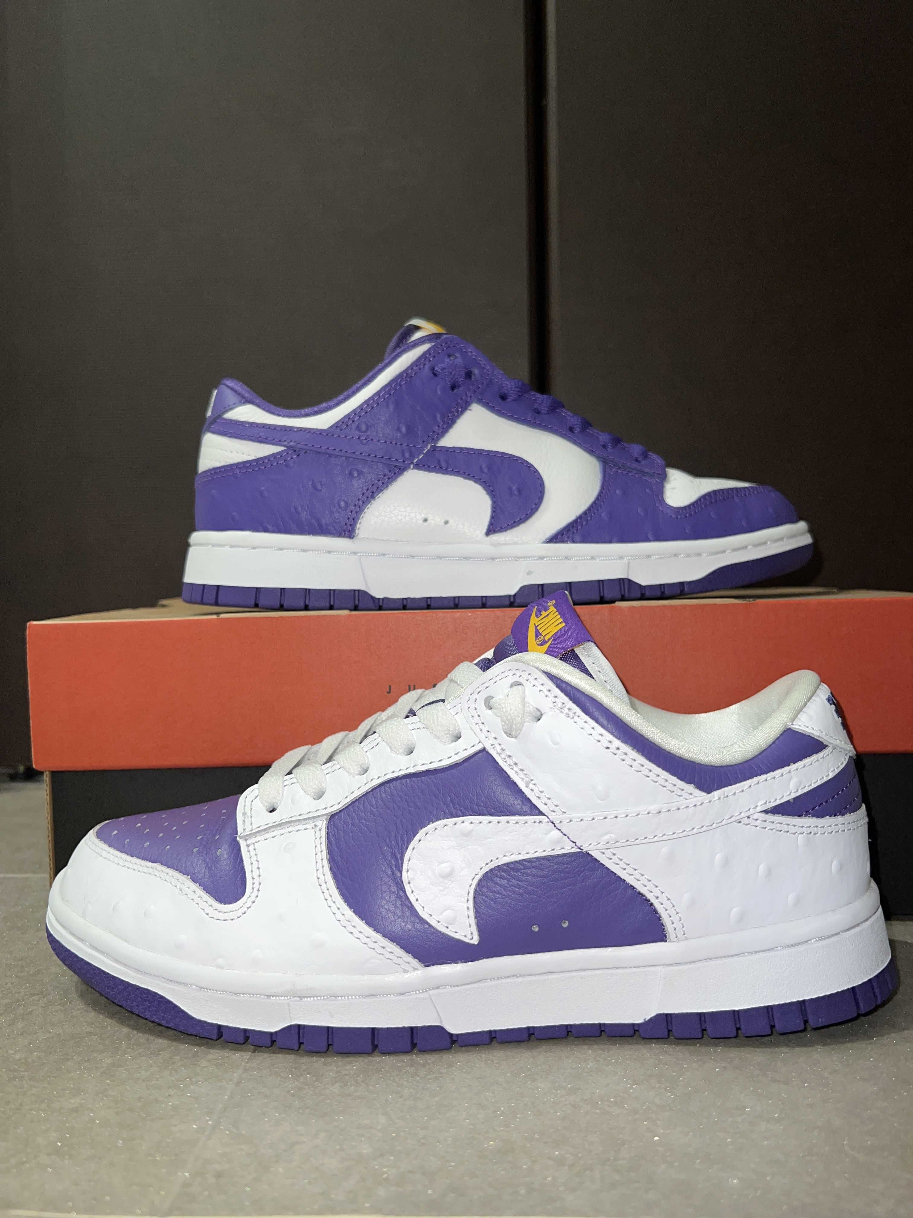 Nike Women's Dunk Low "Made You Look"