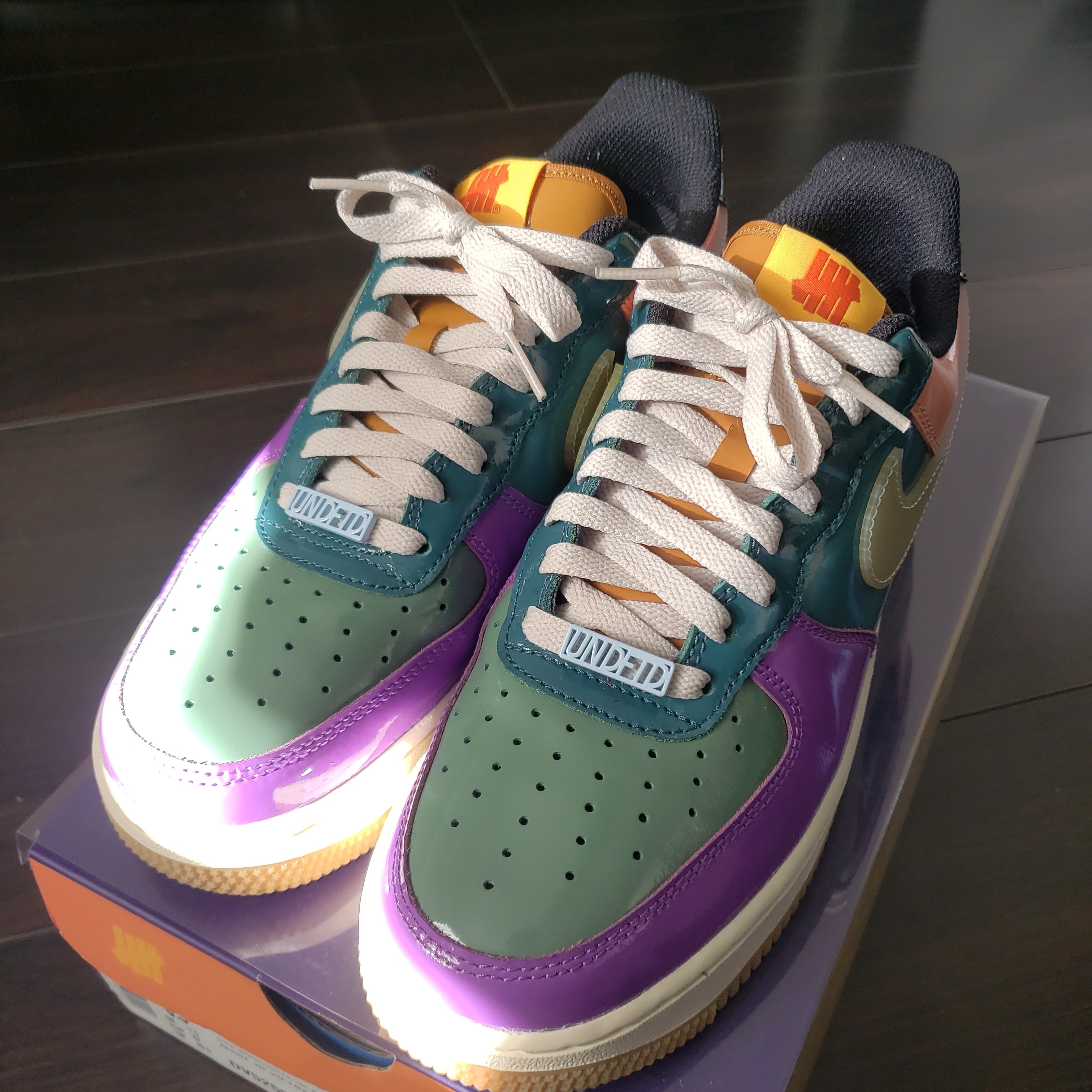 アンディフィーテッド × ナイキ エアフォース1 ロー SP "ワイルド ベリー"