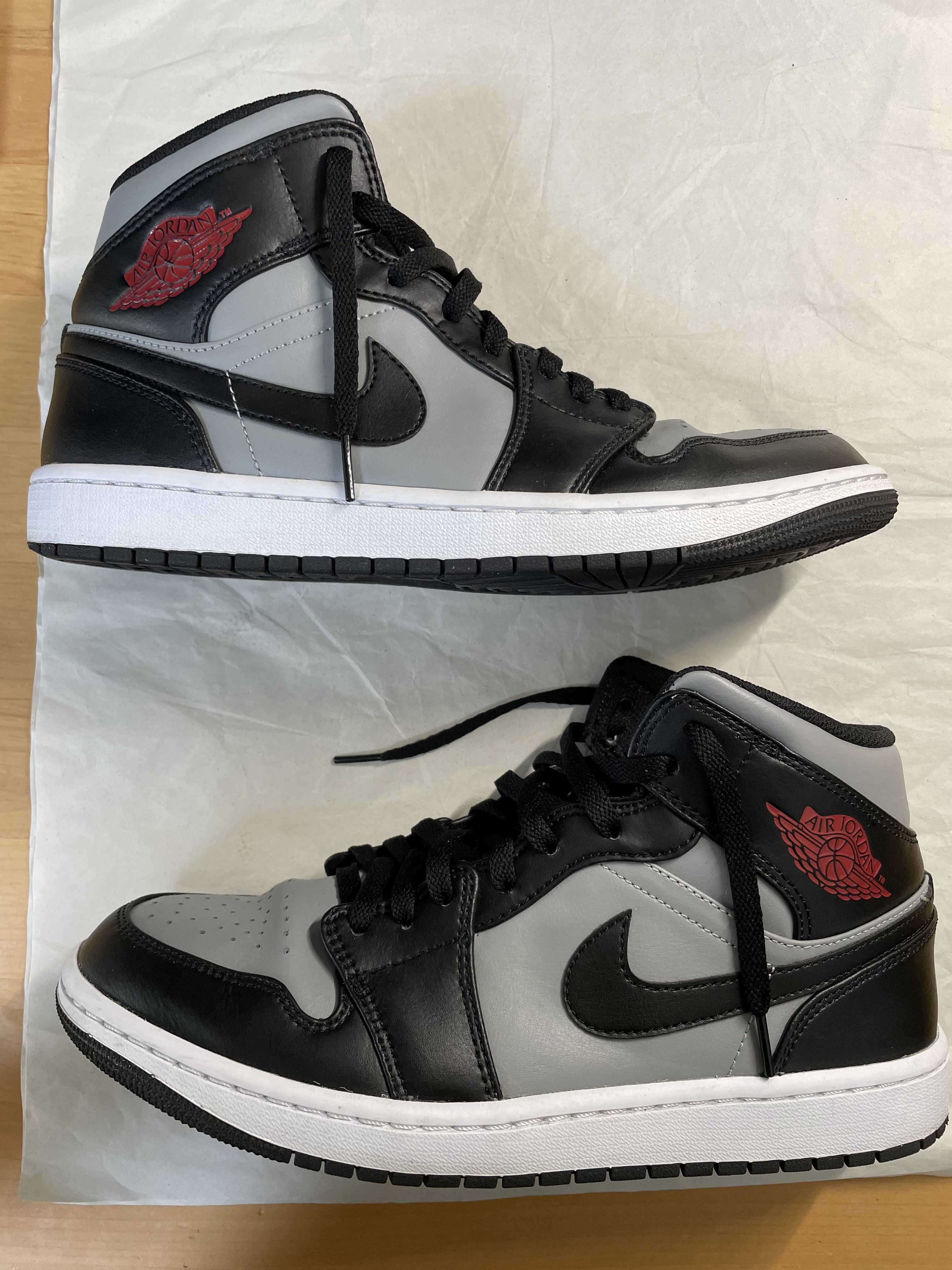 Nike Air Jordan 1 Mid "Shadow"