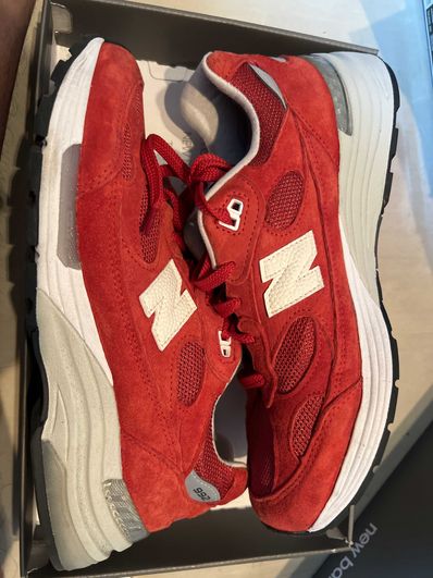 KITH × New Balance 992 Kithmas "Red"