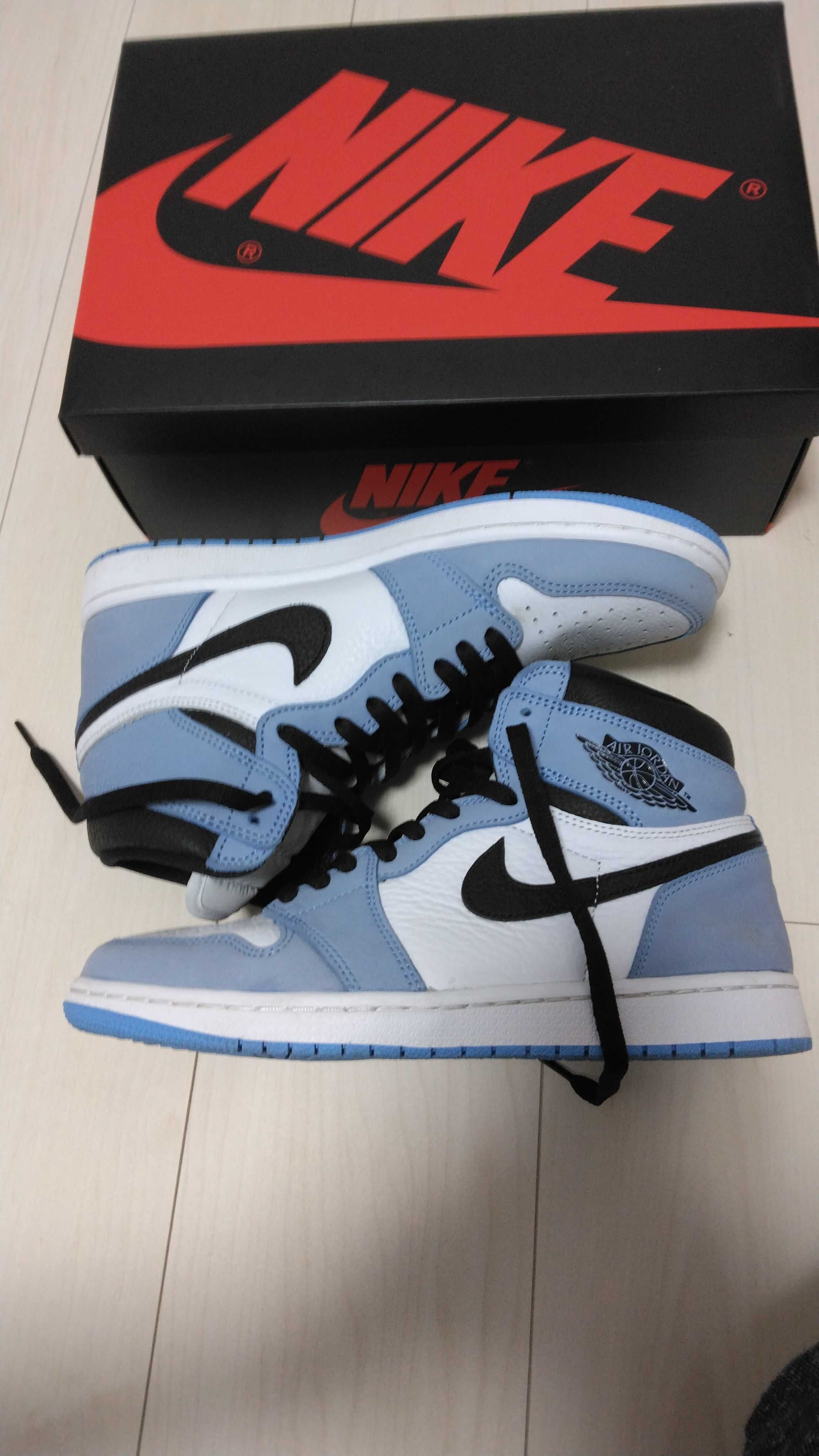Nike Air Jordan 1 High OG "University Blue"