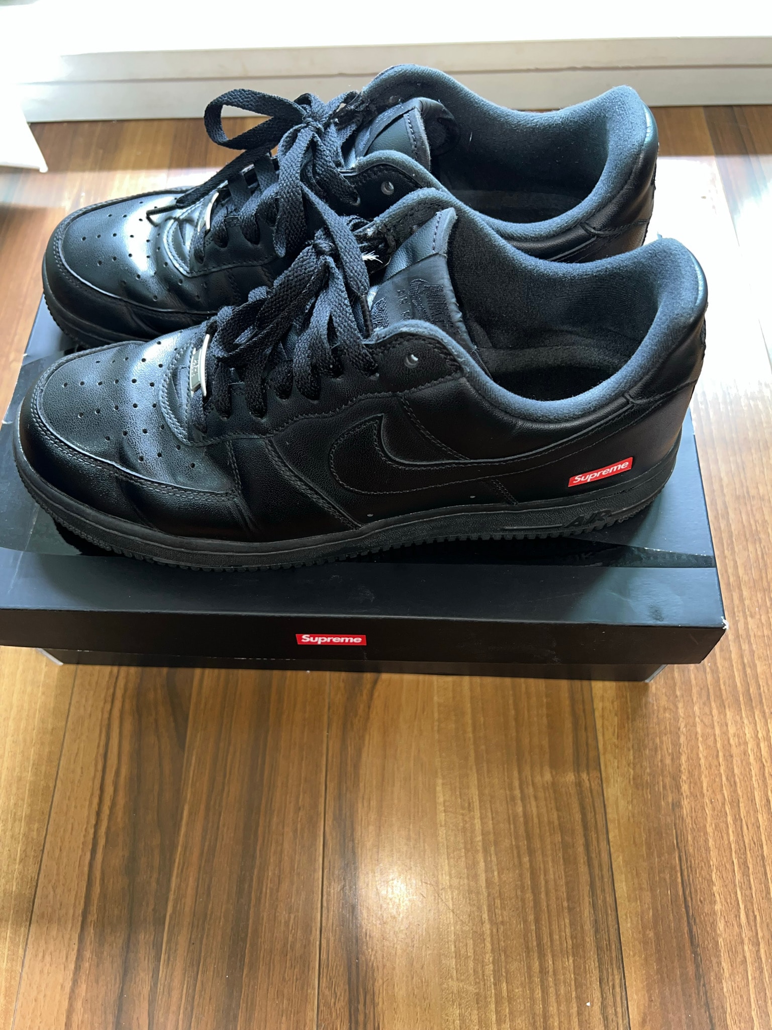 Supreme × Nike Air Force 1 Low "Black"