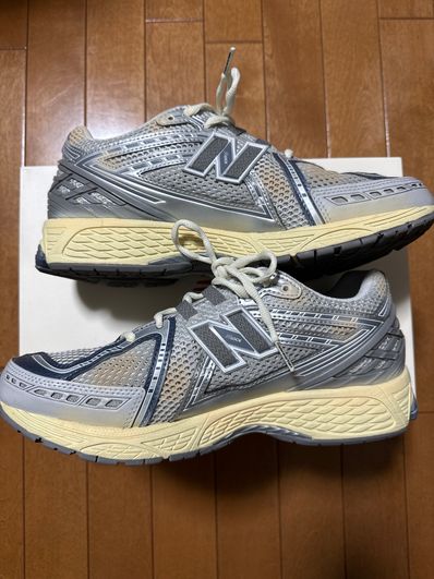 thisisneverthat × New Balance 1906R "Gray/Metallic Silver"
