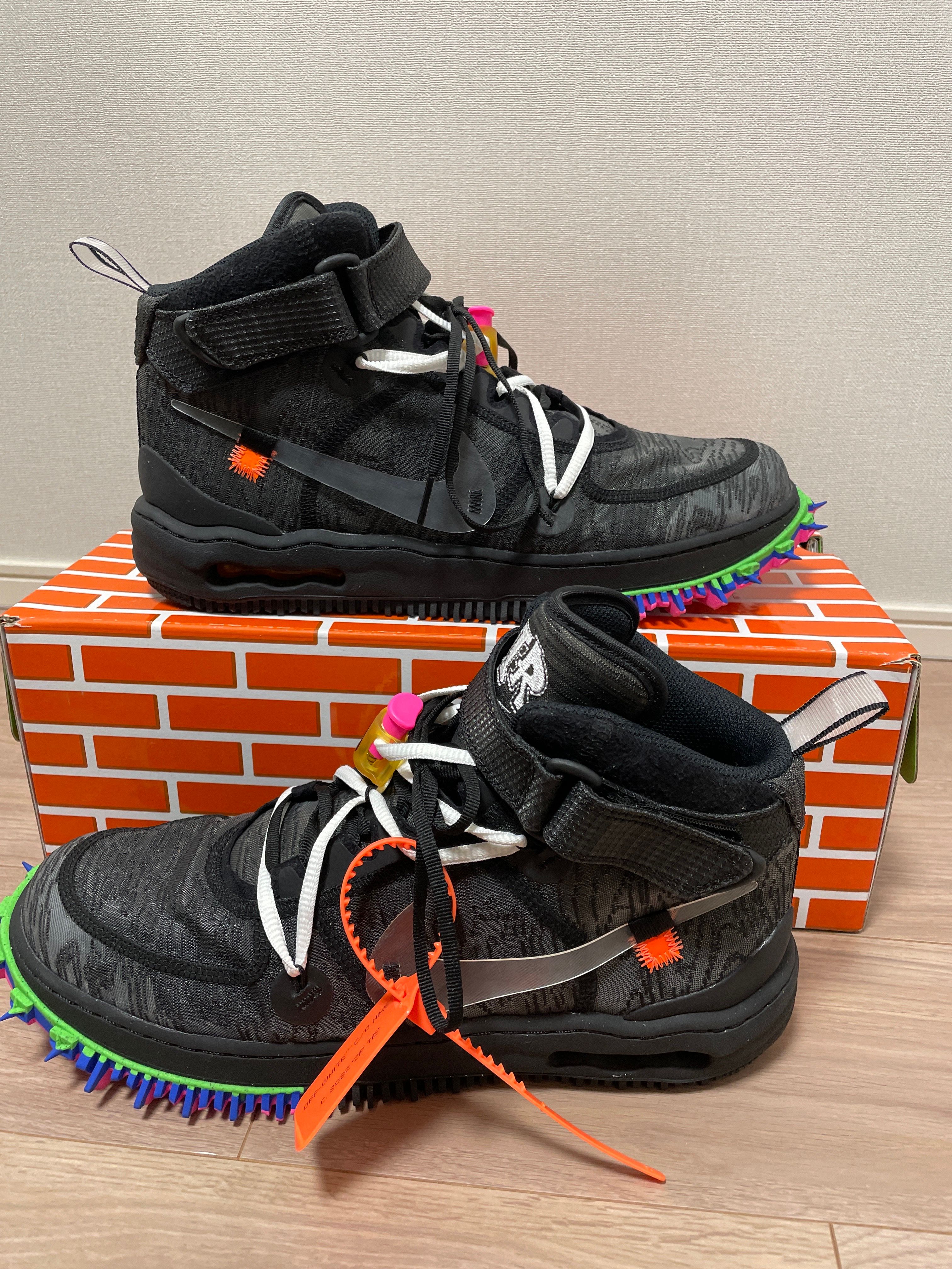 Off-White × Nike Air Force 1 Mid "Black"