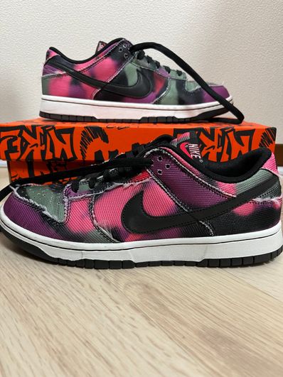 Nike Dunk Low Graffiti "Pink/Black"