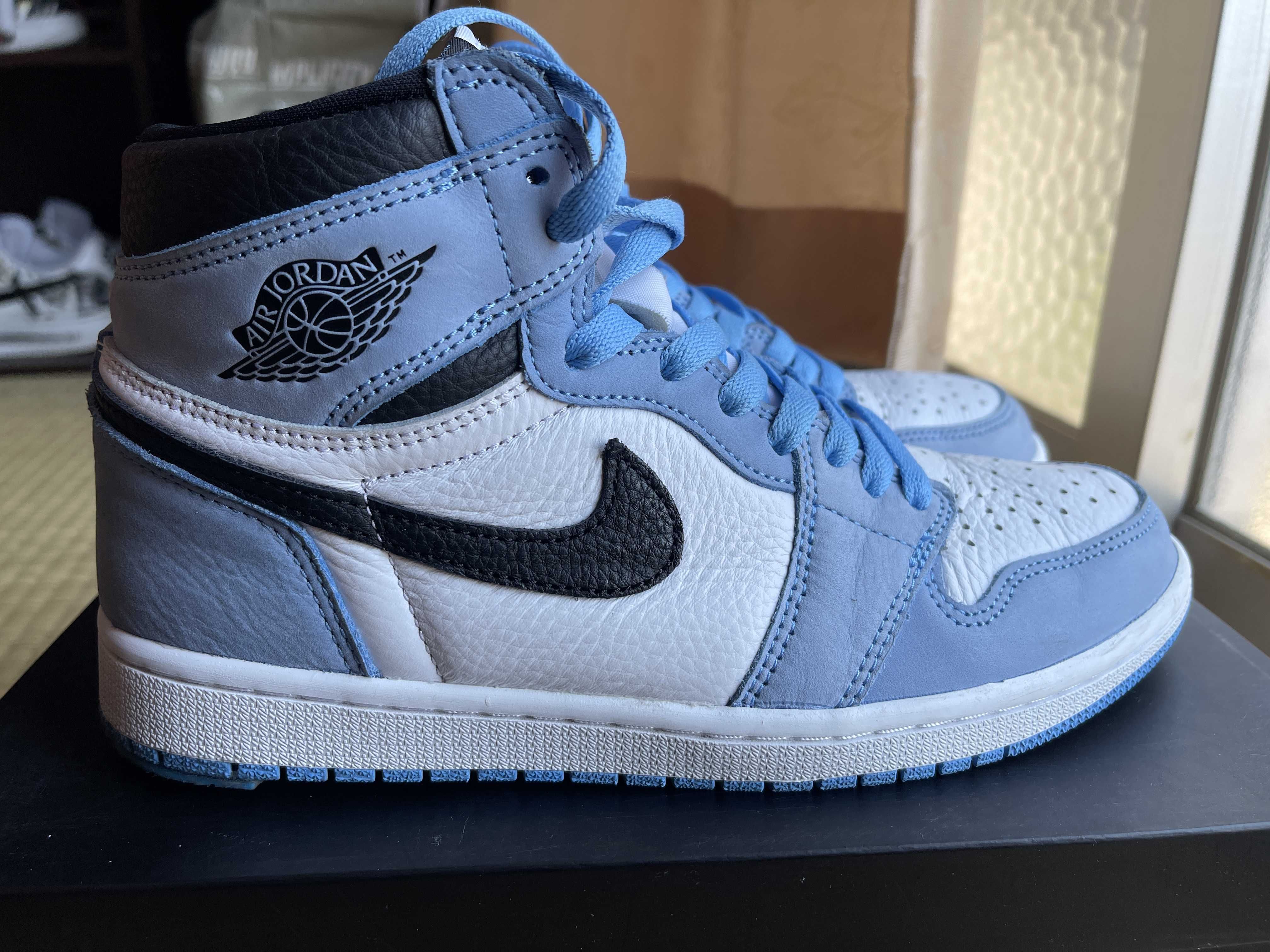 Nike Air Jordan 1 High OG "University Blue"