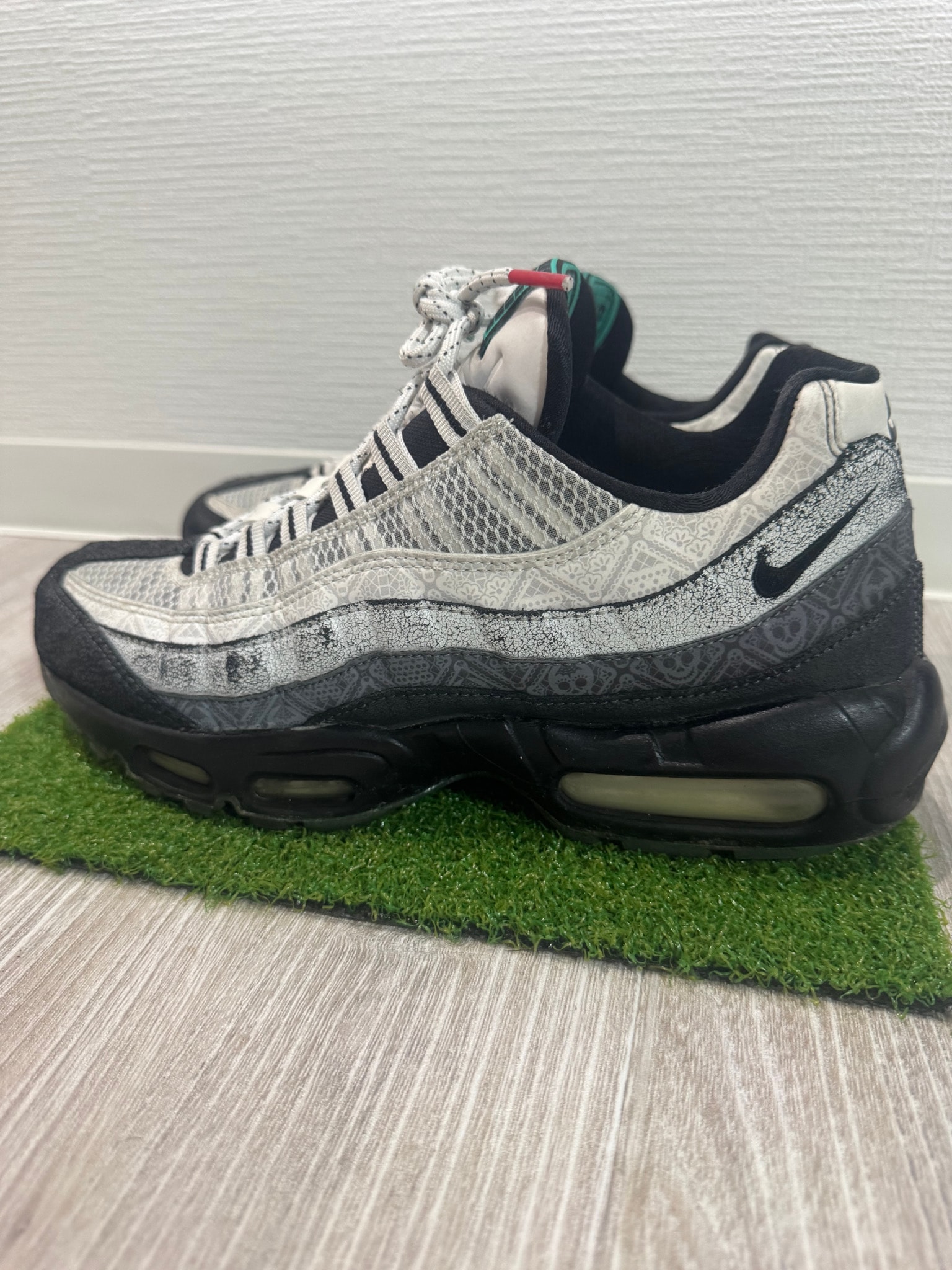 Nike Air Max 95 SE "Day of the Dead"