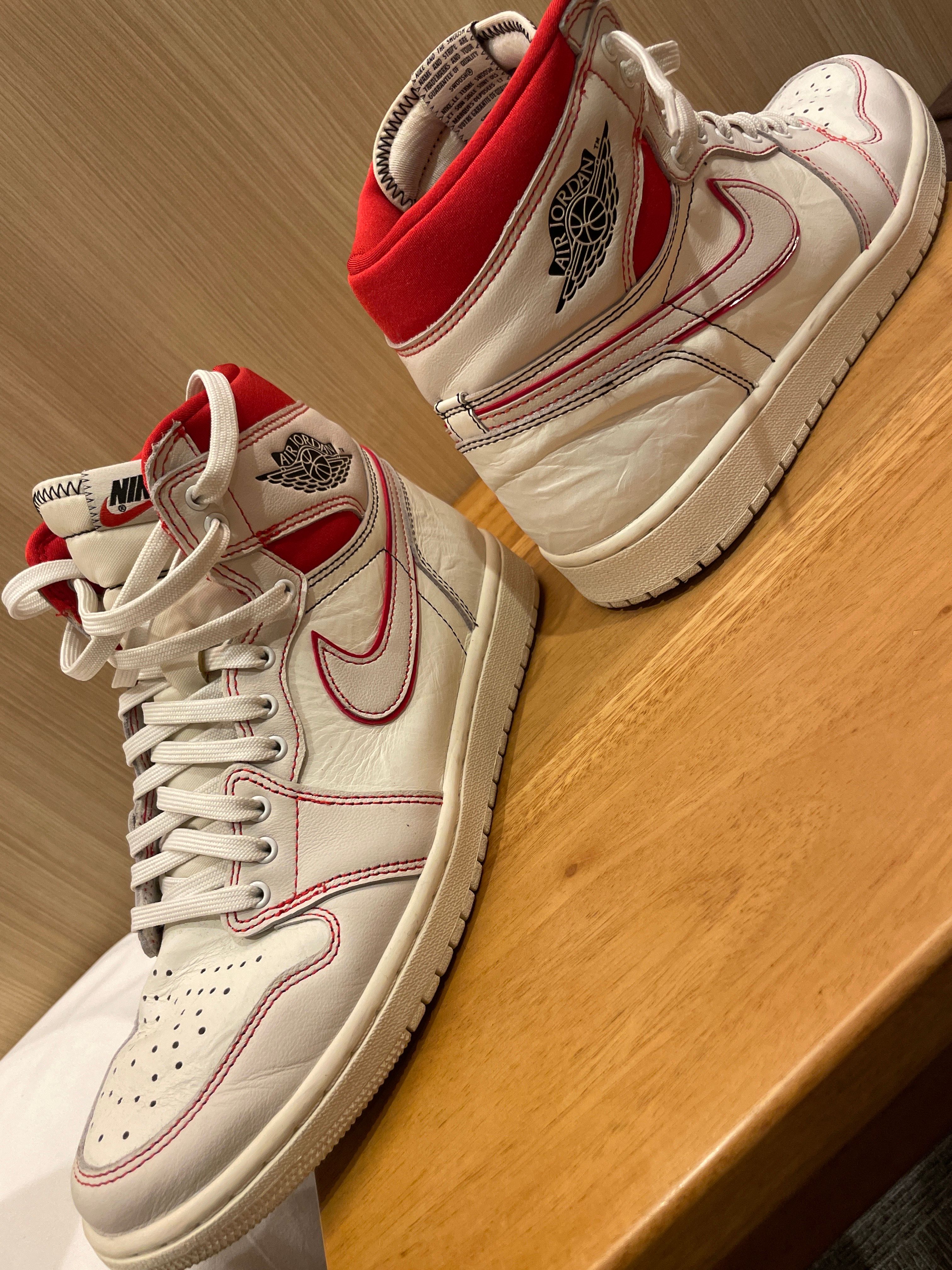 Nike Air Jordan 1 Retro High OG "Sail/University Red"     