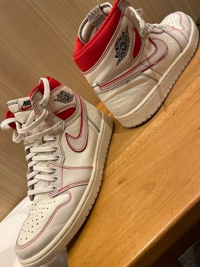 Nike Air Jordan 1 Retro High OG "Sail/University Red"