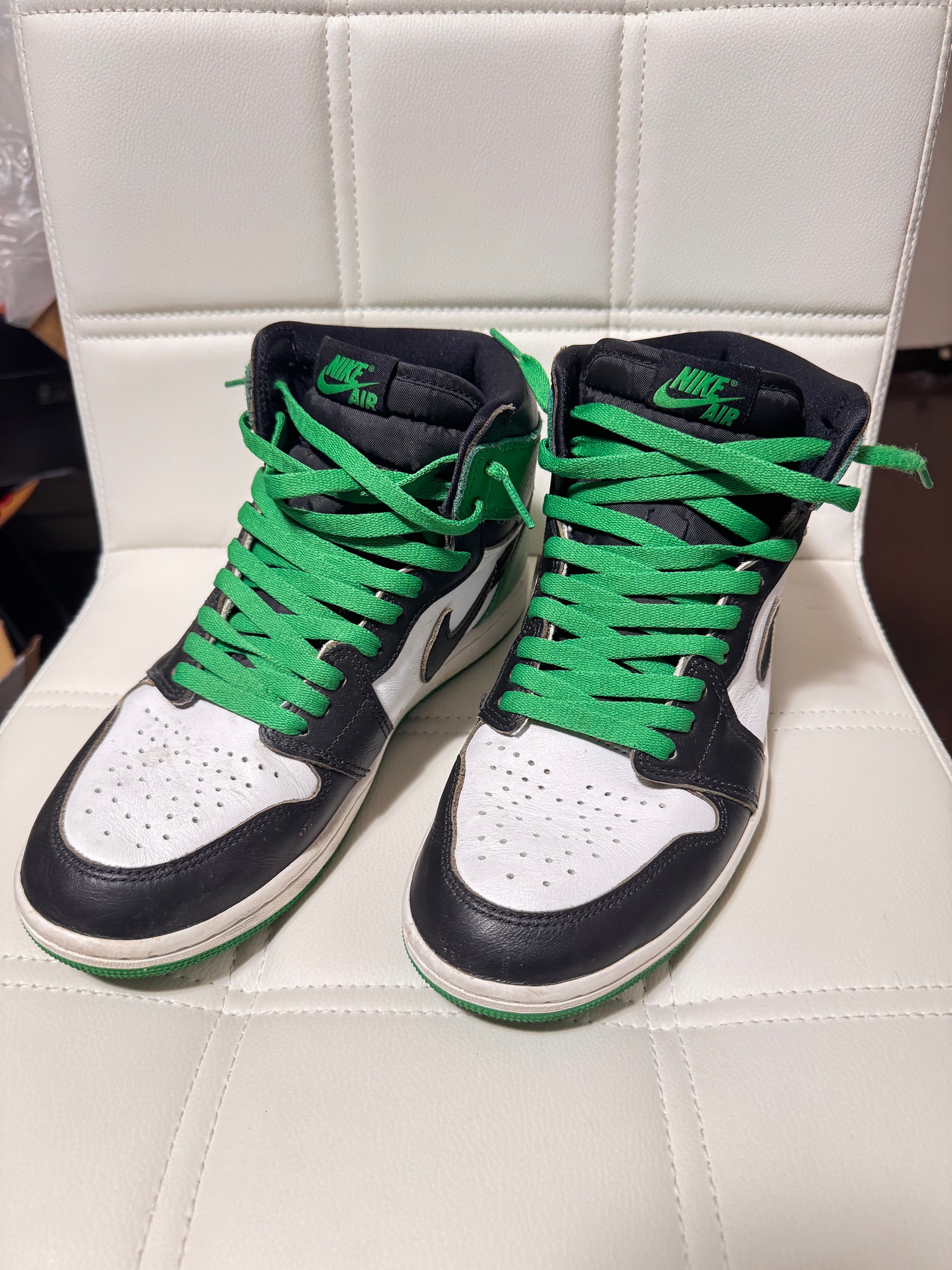 Nike Air Jordan 1 Retro High OG "Celtics/Black and Lucky Green" (2023)