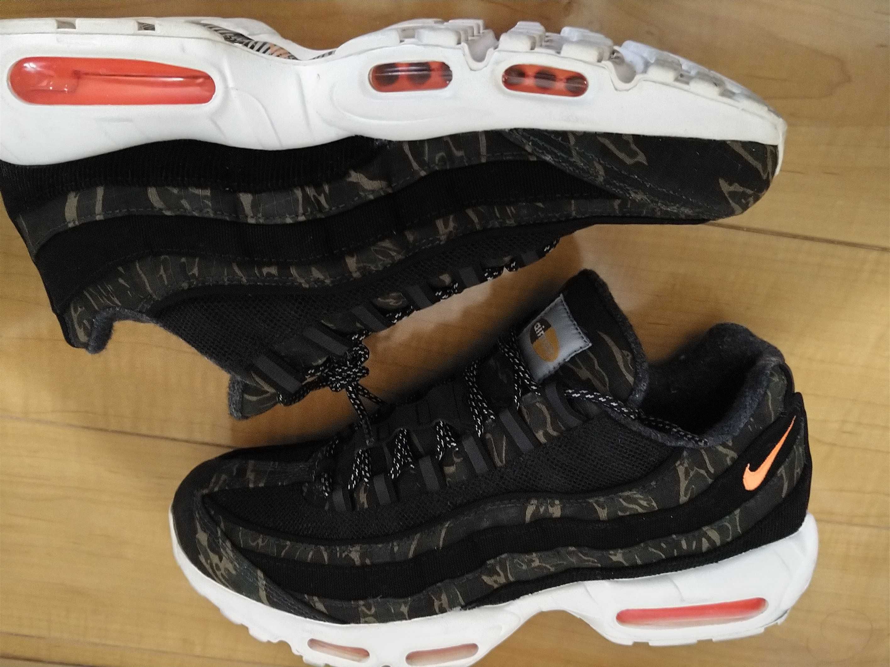 Nike Air Max 95 NRG "Lebron/Lakers Home Team"