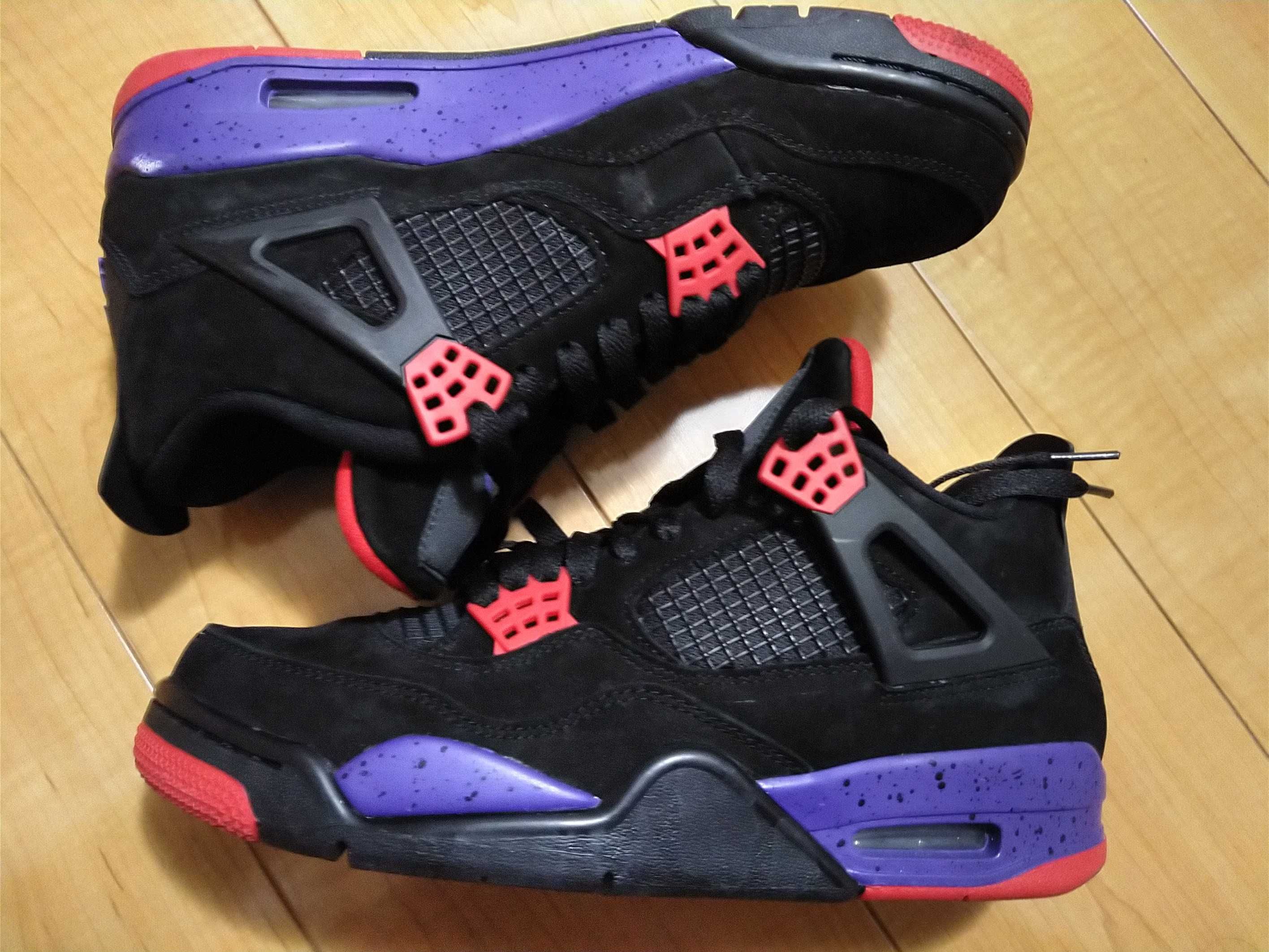 OVO × NIKE AIR JORDAN 4 RETRO DRAKE "RAPTORS"  