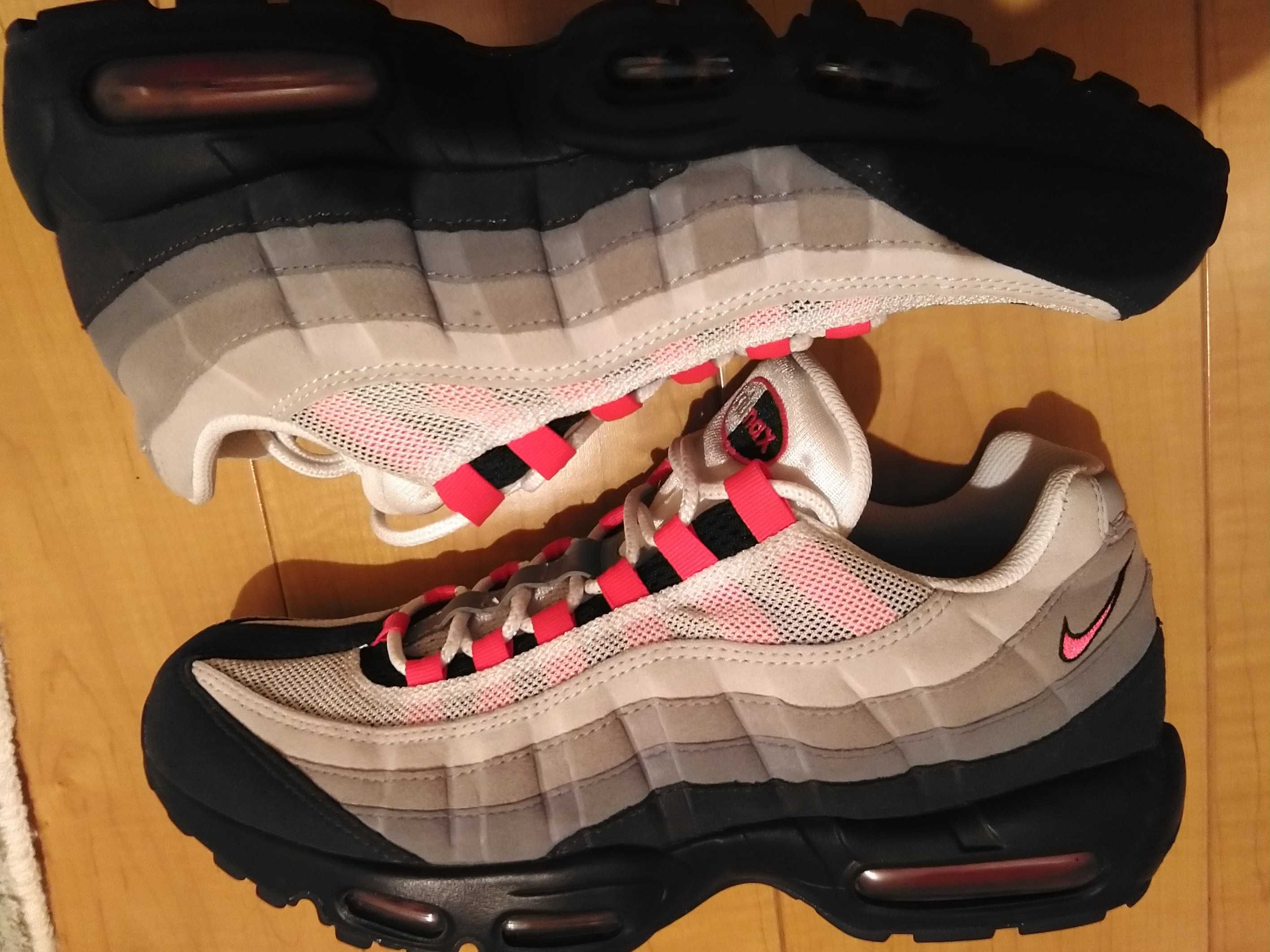 Nike Air Max 95 "White/Solar Red"